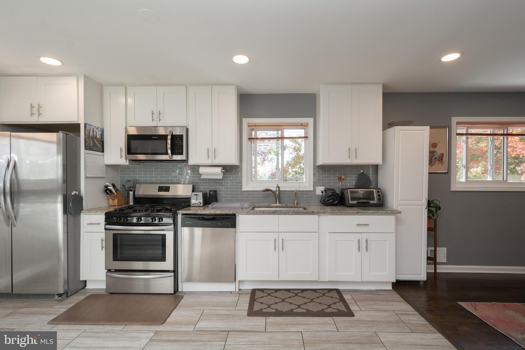 HILLCREST ESTATES - Residential