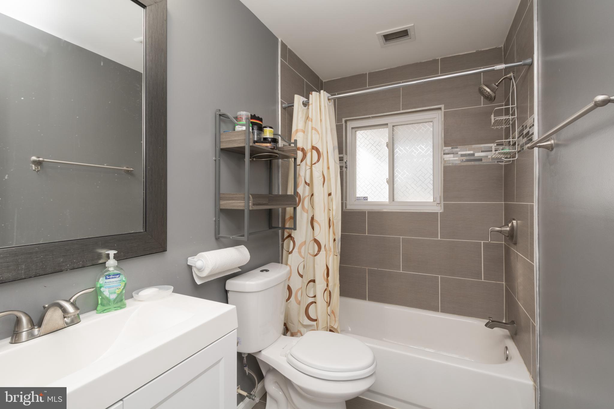 HILLCREST ESTATES - Residential