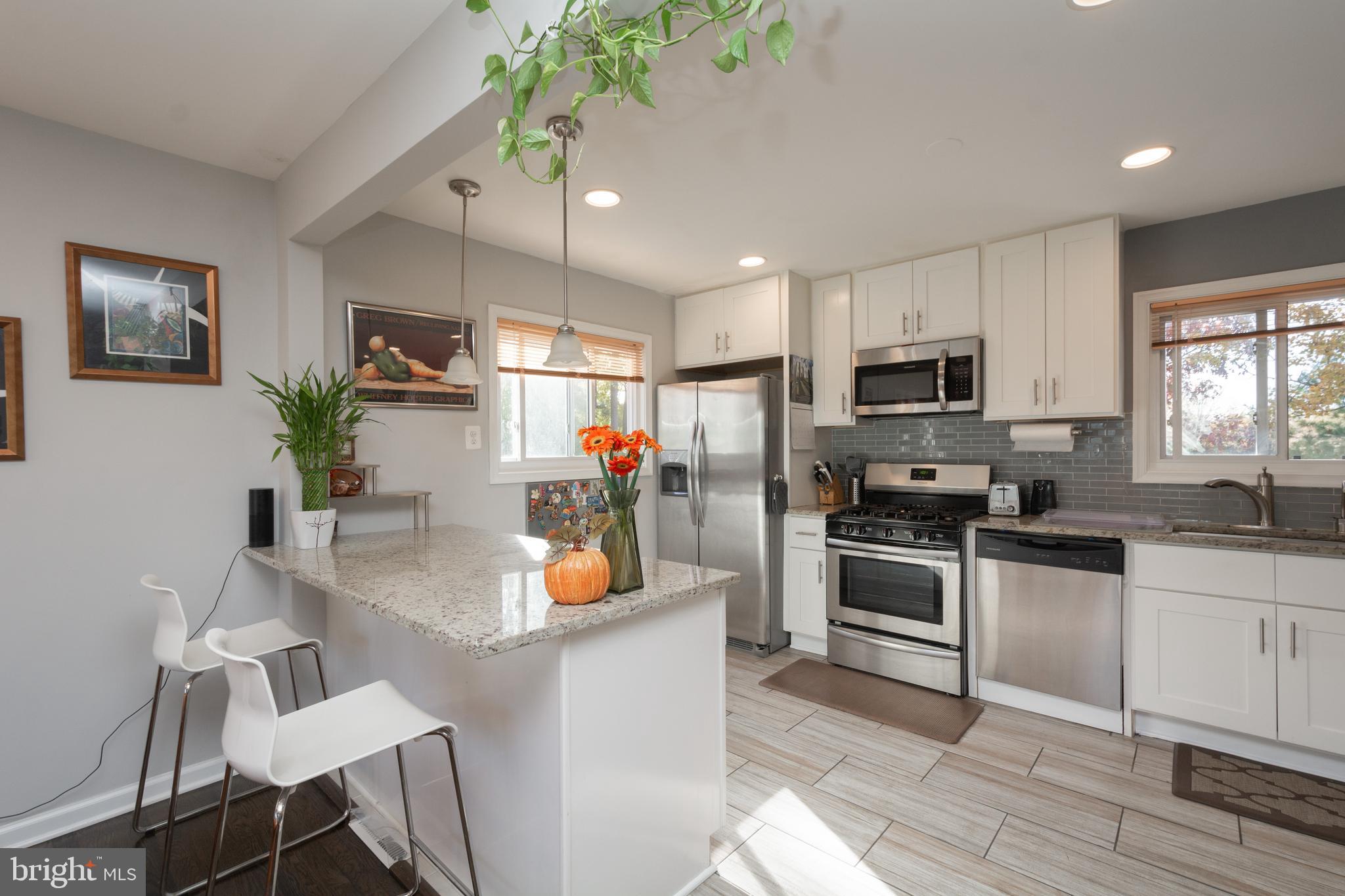 HILLCREST ESTATES - Residential