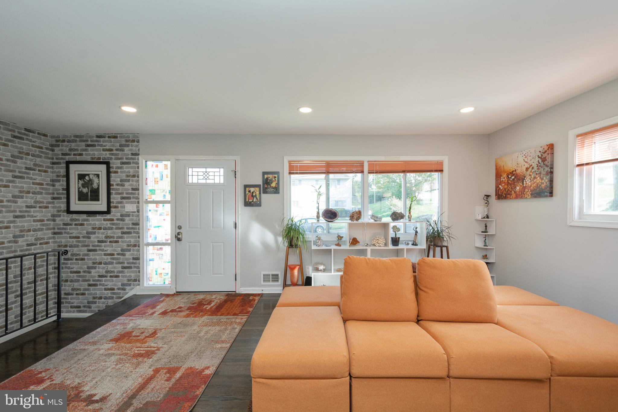 HILLCREST ESTATES - Residential