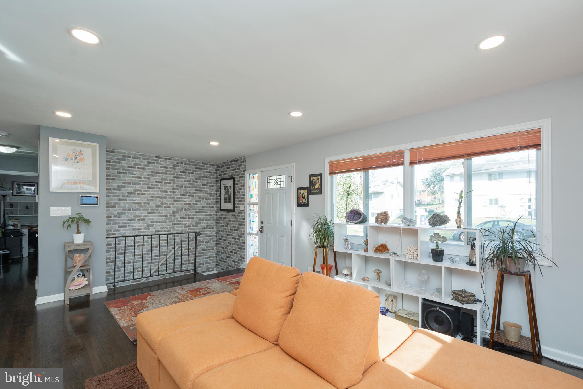 HILLCREST ESTATES - Residential