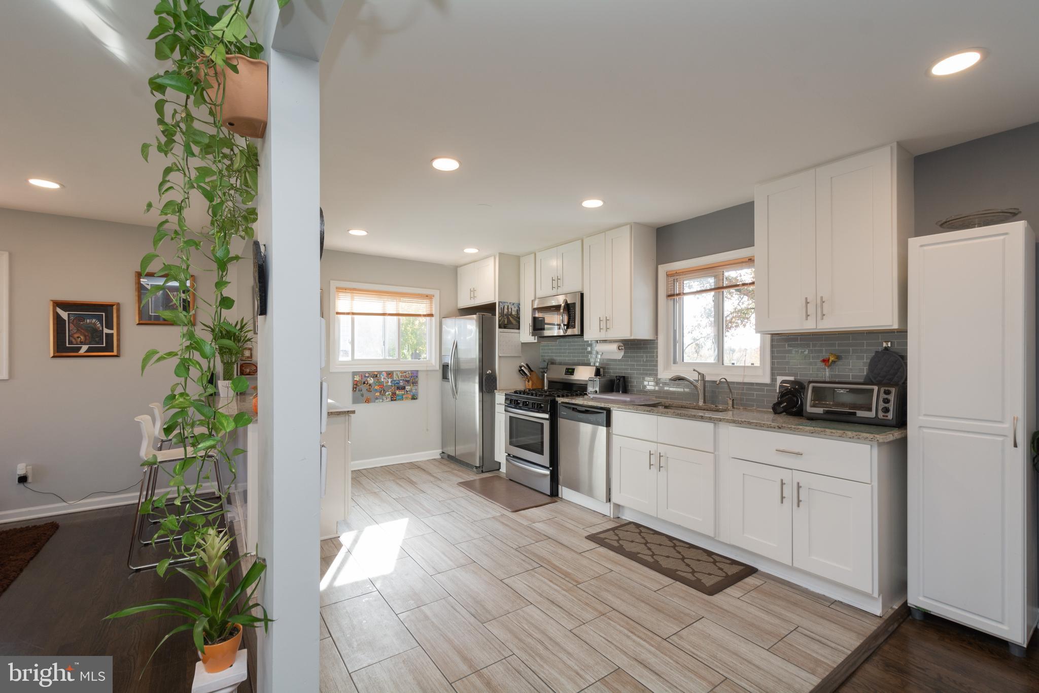 HILLCREST ESTATES - Residential