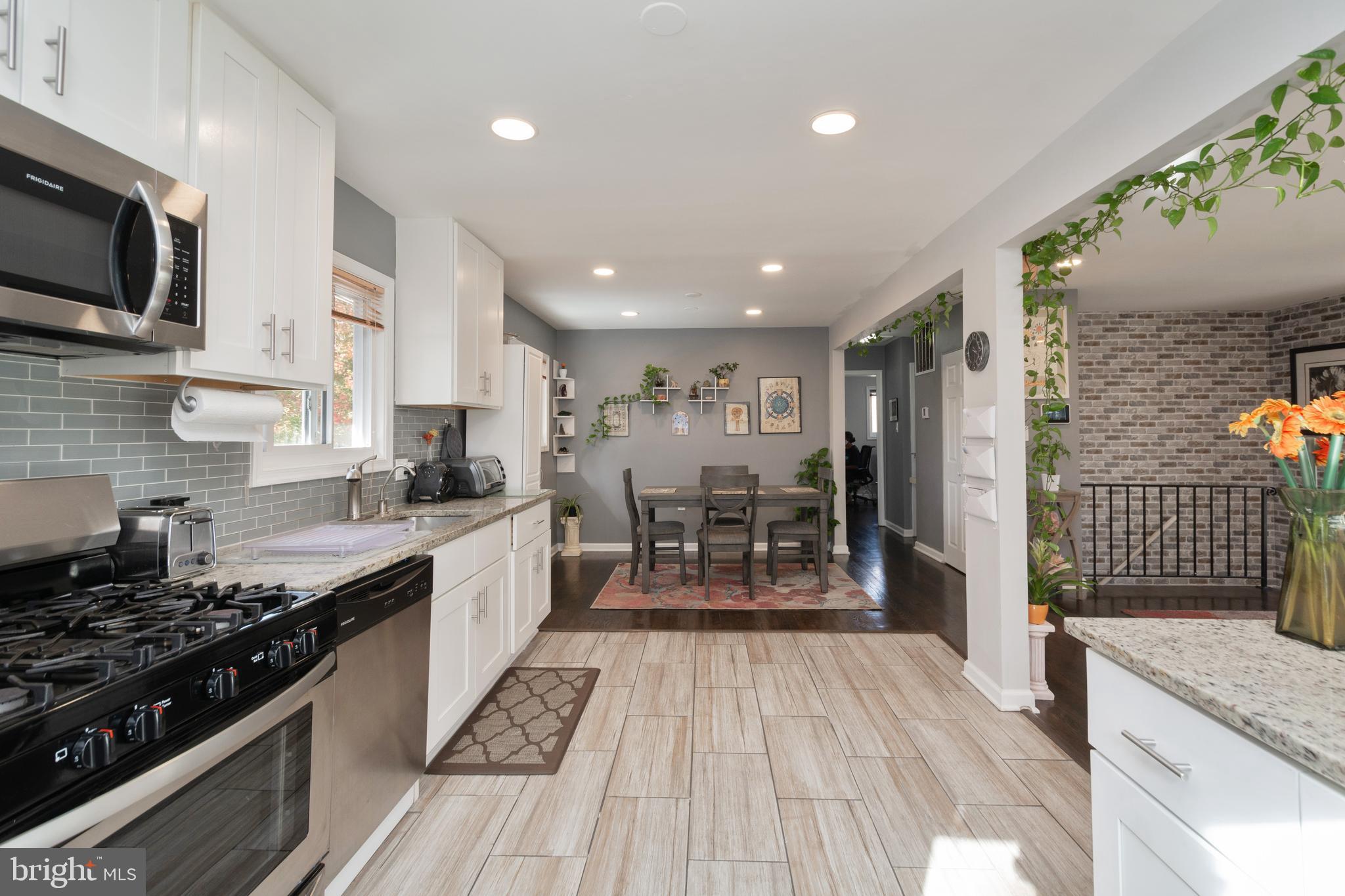 HILLCREST ESTATES - Residential