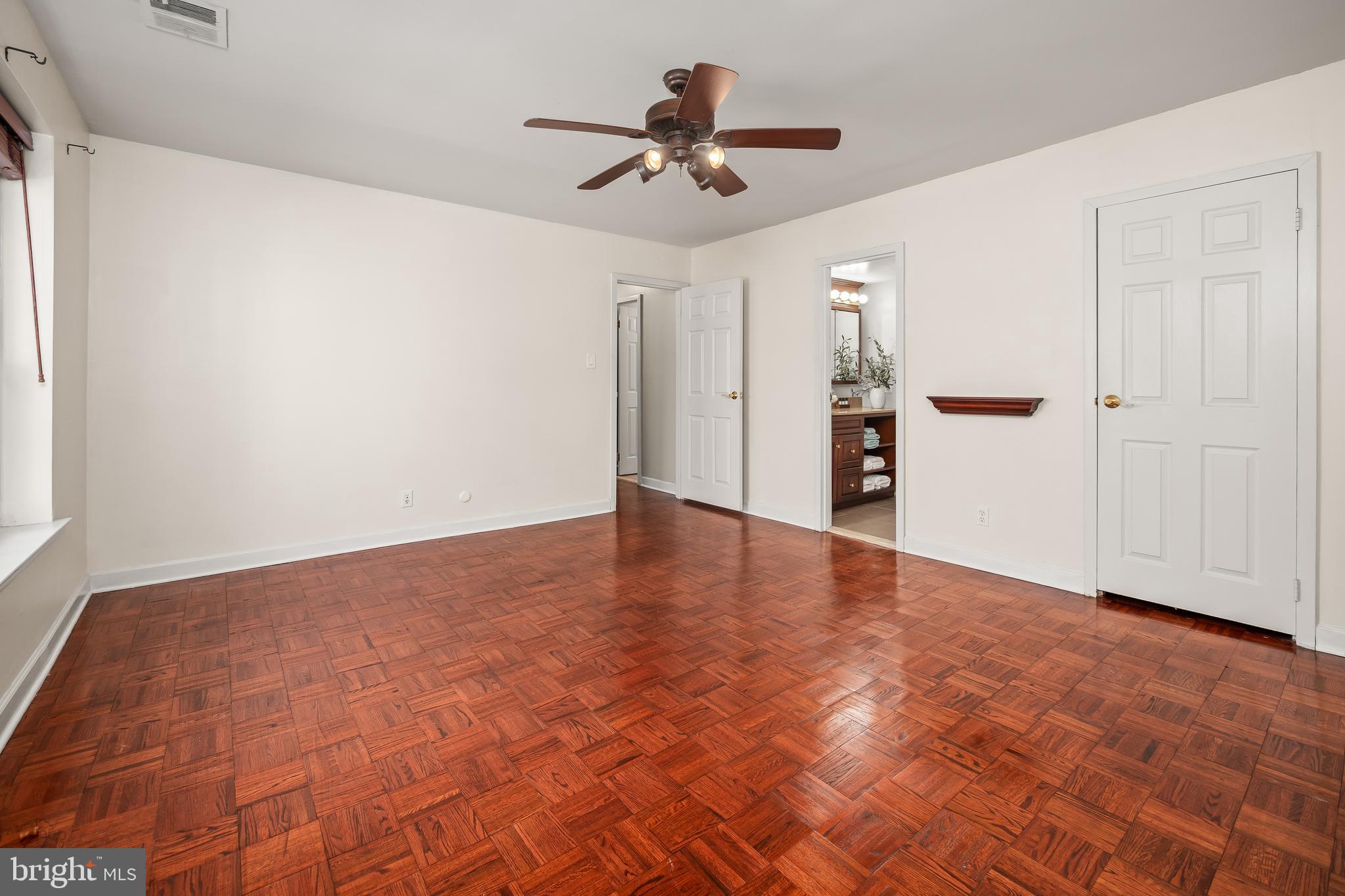 GYPSY LANE CONDOS - Residential