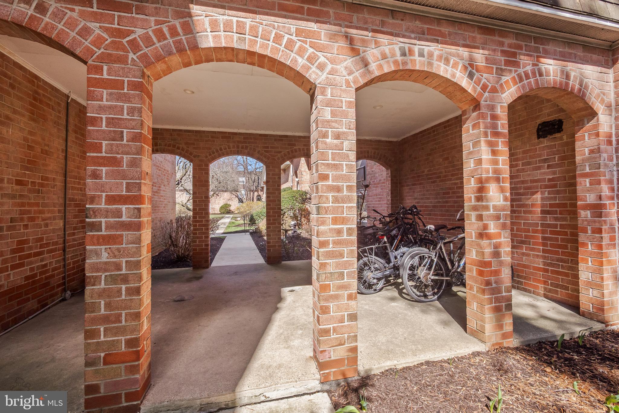 GYPSY LANE CONDOS - Residential