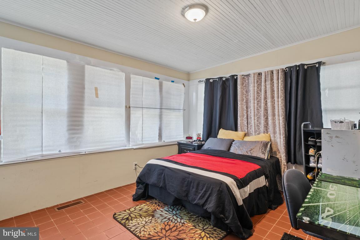 LANSDALE - Residential