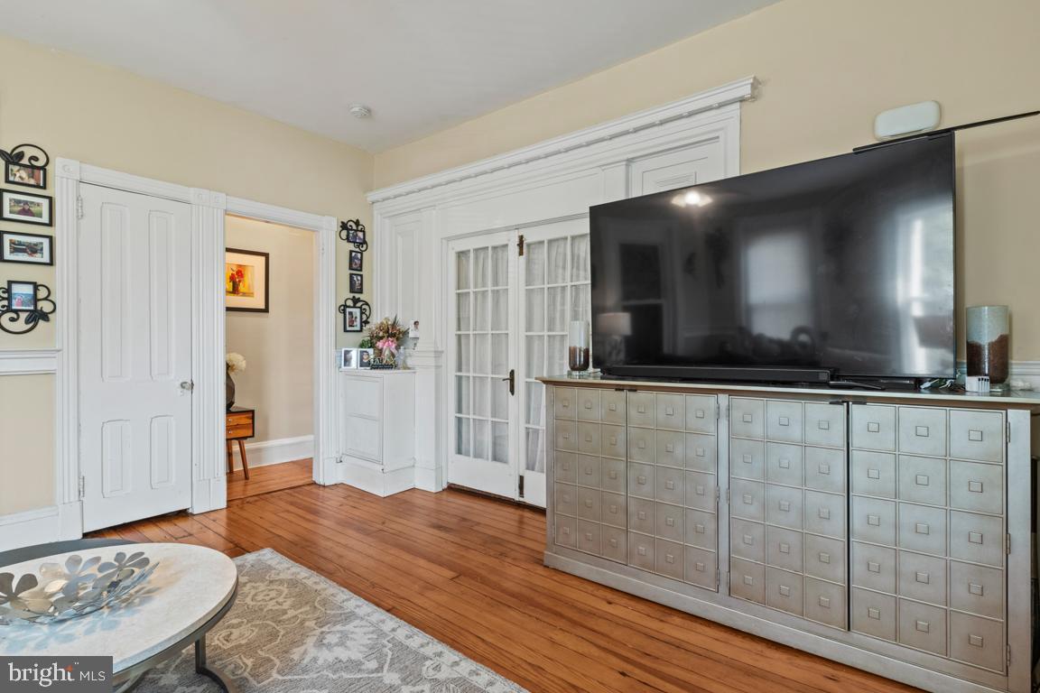 LANSDALE - Residential