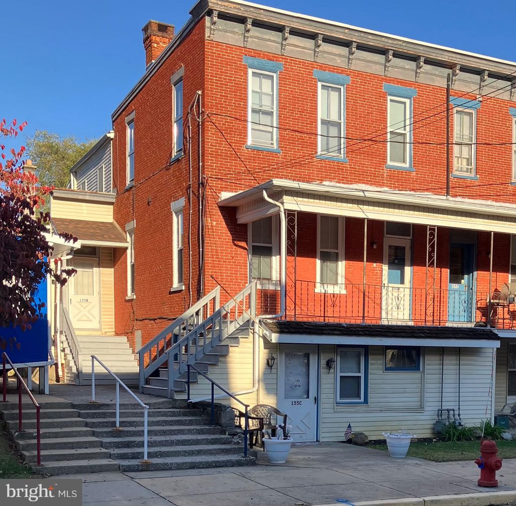 Photo of 155 Charlotte St, MANHEIM, PA 17545 (MLS # PALA2079076)