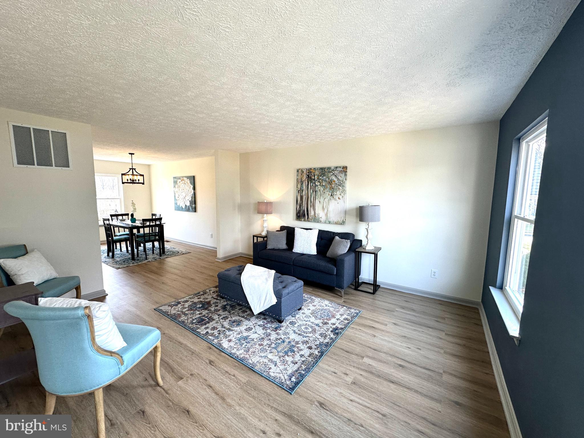 WOODS OF BAYVIEW - Residential