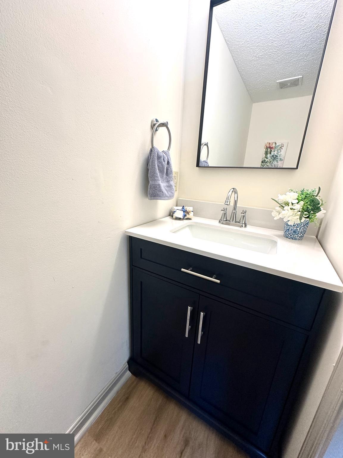 WOODS OF BAYVIEW - Residential