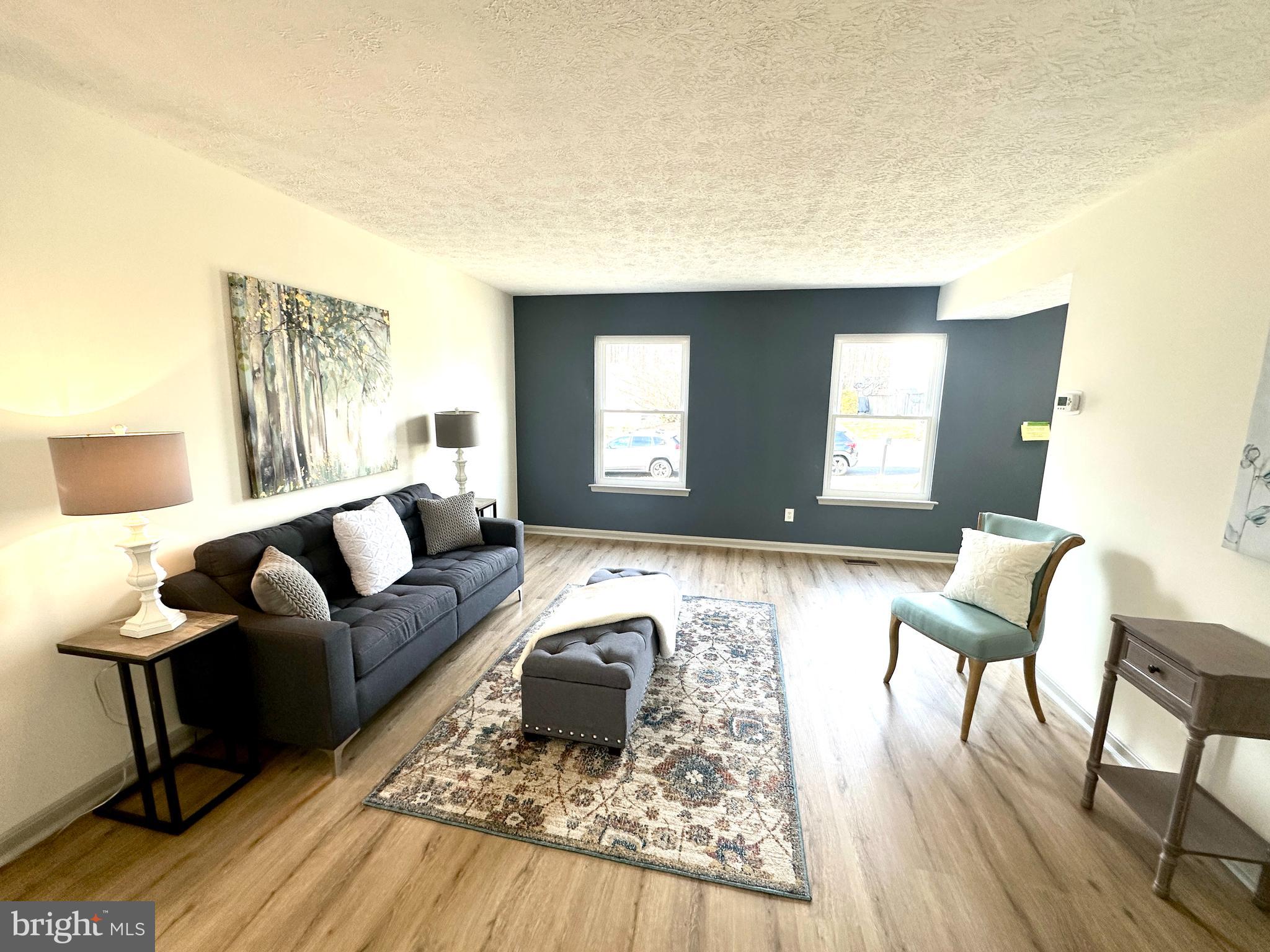 WOODS OF BAYVIEW - Residential