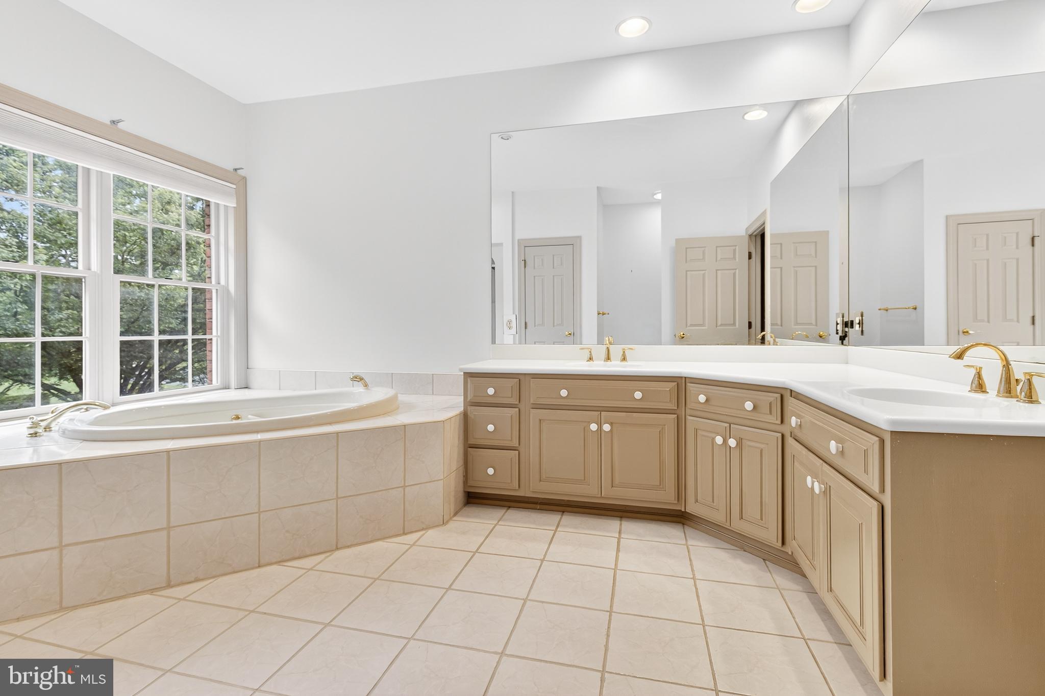 BRITTANY - Residential