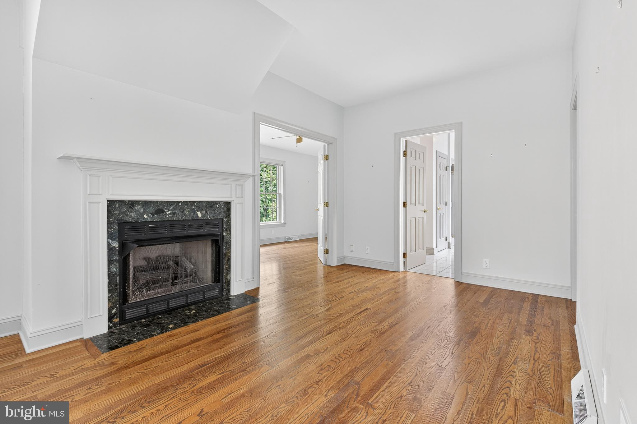 BRITTANY - Residential