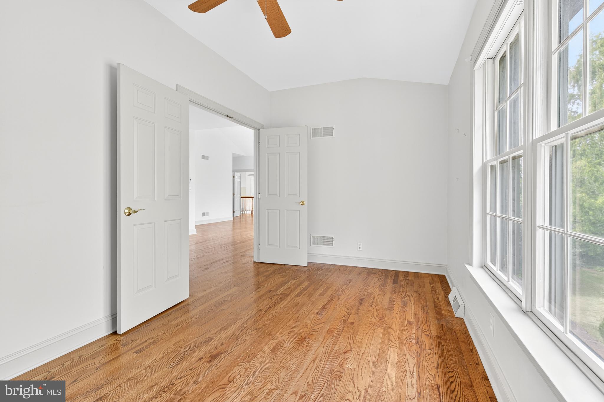 BRITTANY - Residential