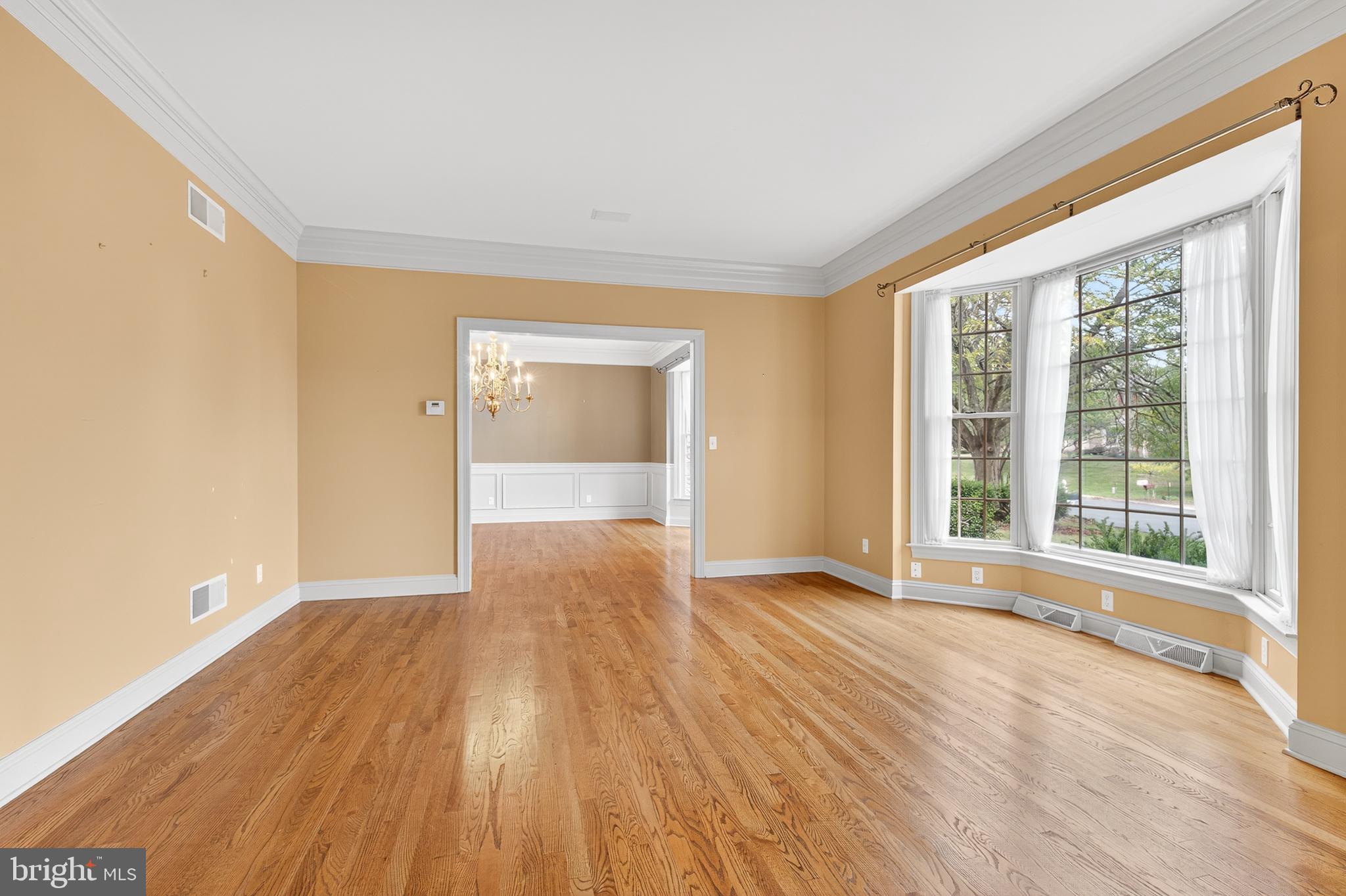 BRITTANY - Residential