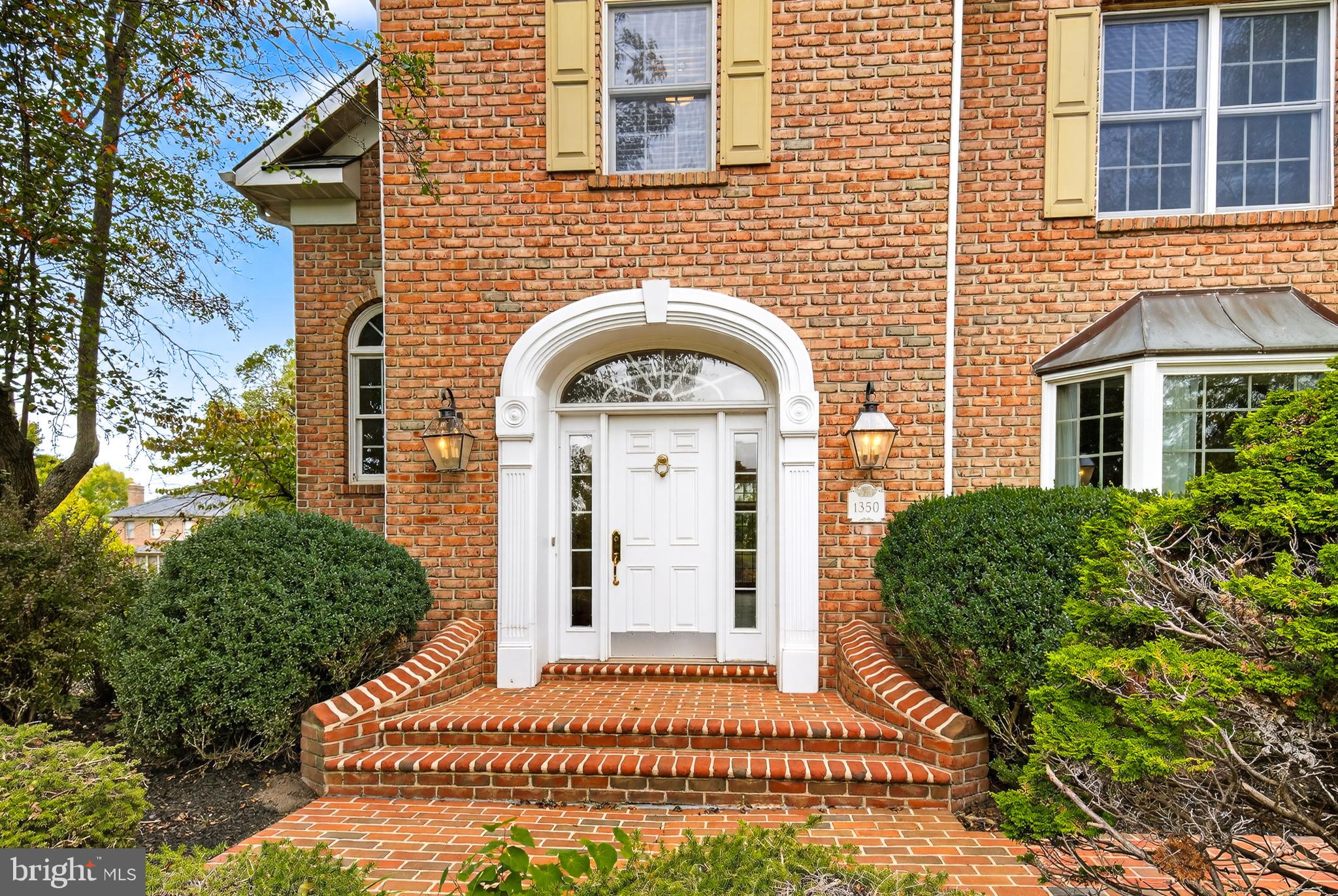 1350 BRIARGATE DRIVE