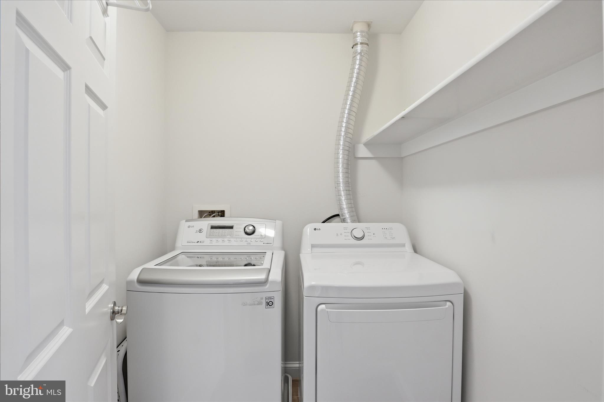 MCLEAN CREST - Residential