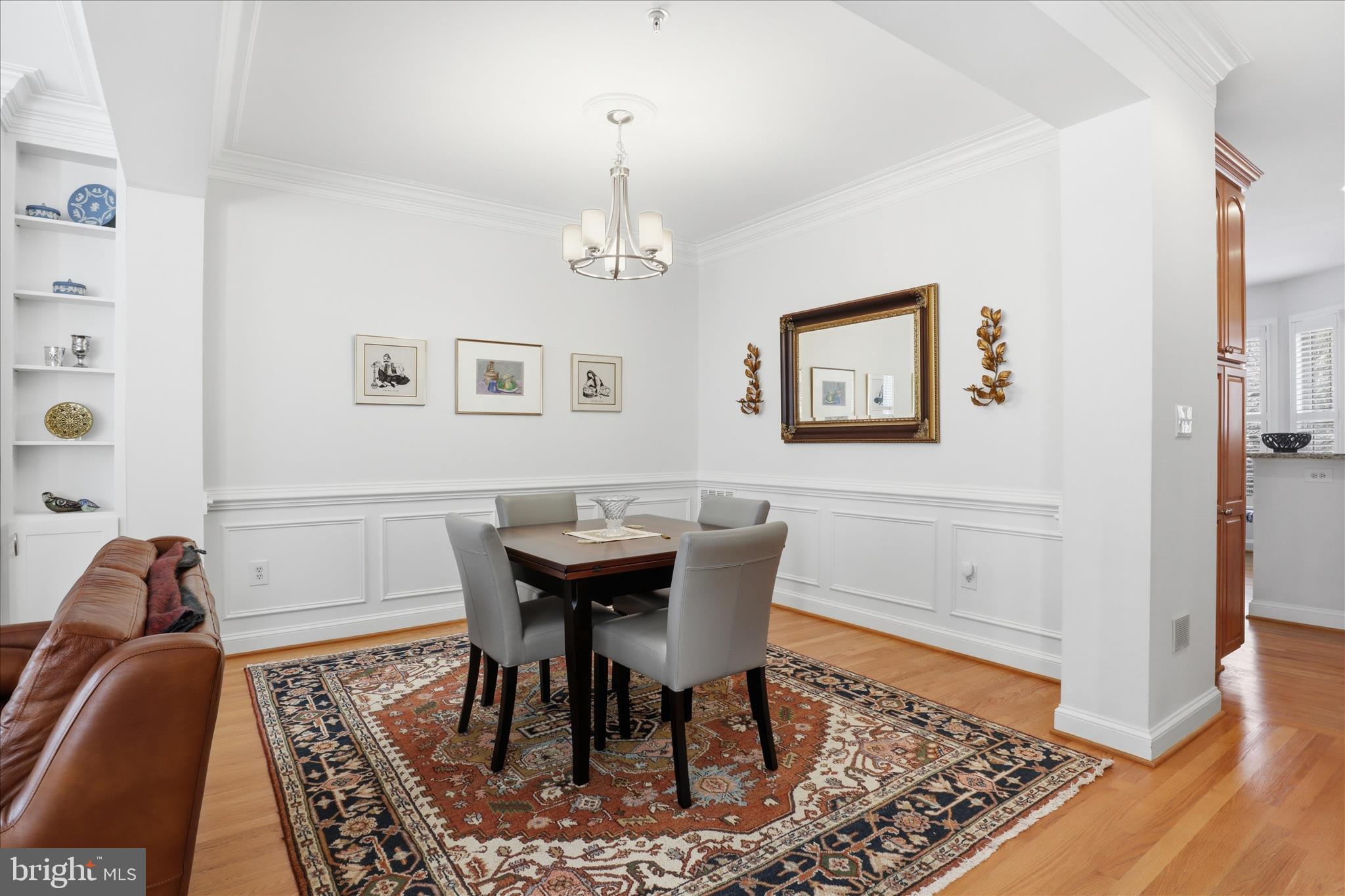 MCLEAN CREST - Residential