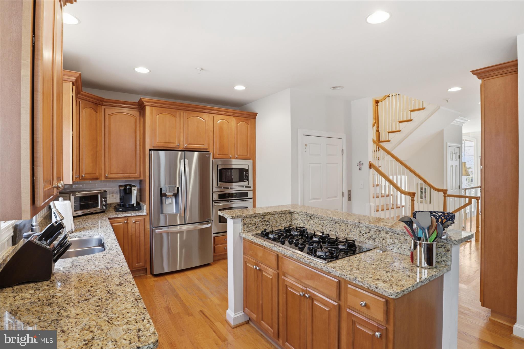 MCLEAN CREST - Residential