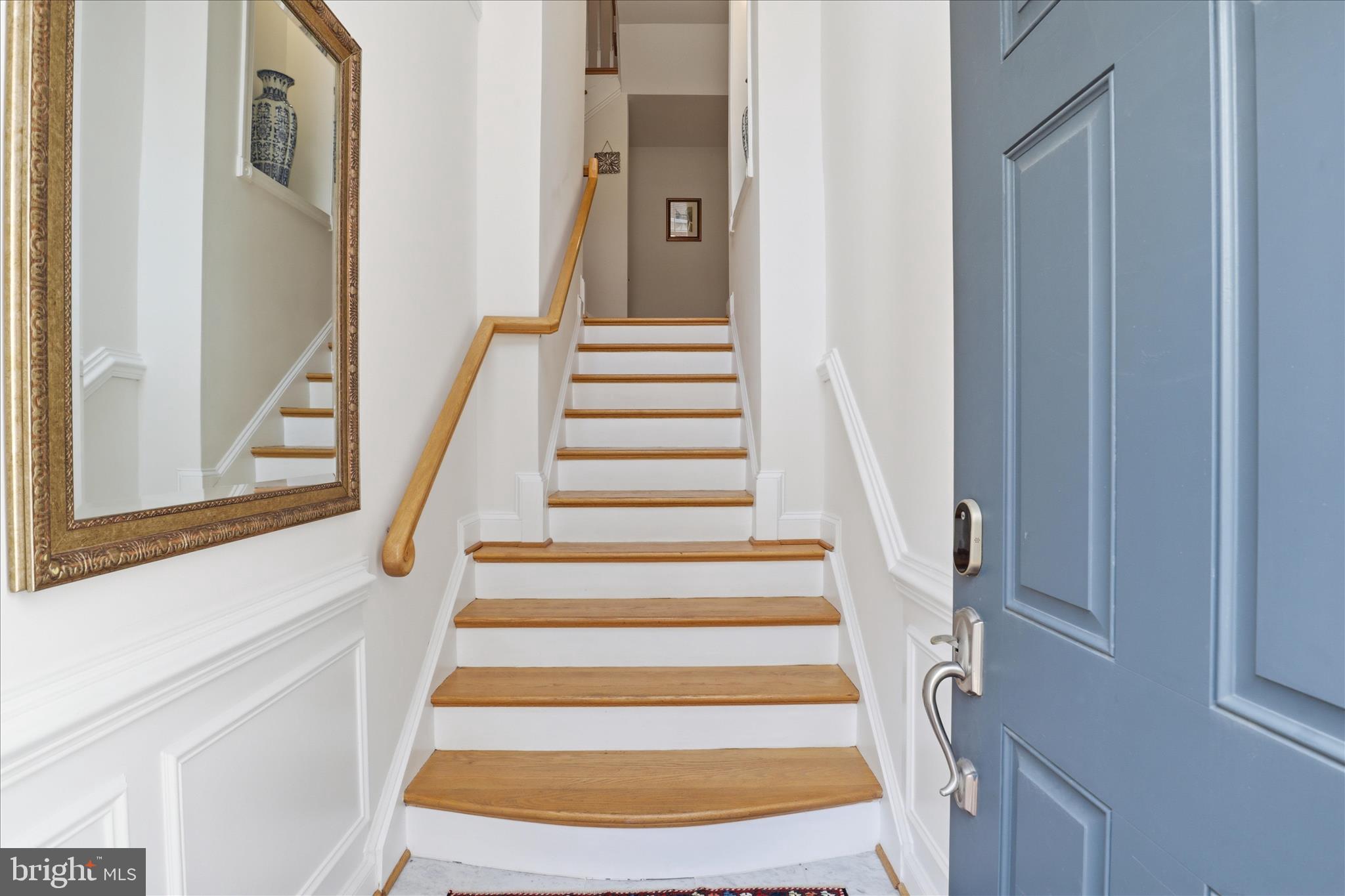 MCLEAN CREST - Residential