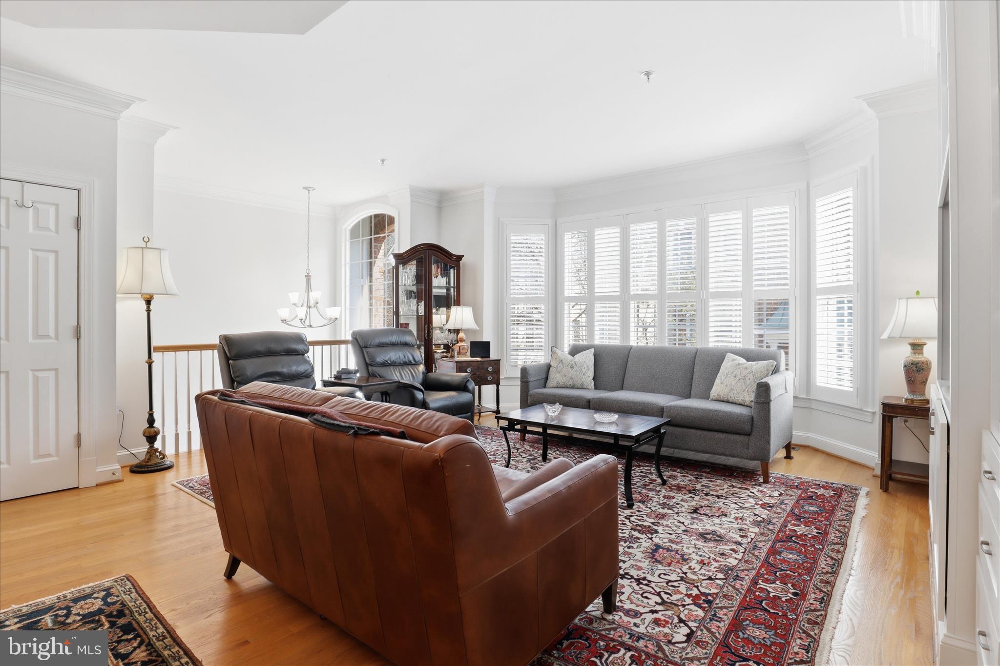 MCLEAN CREST - Residential