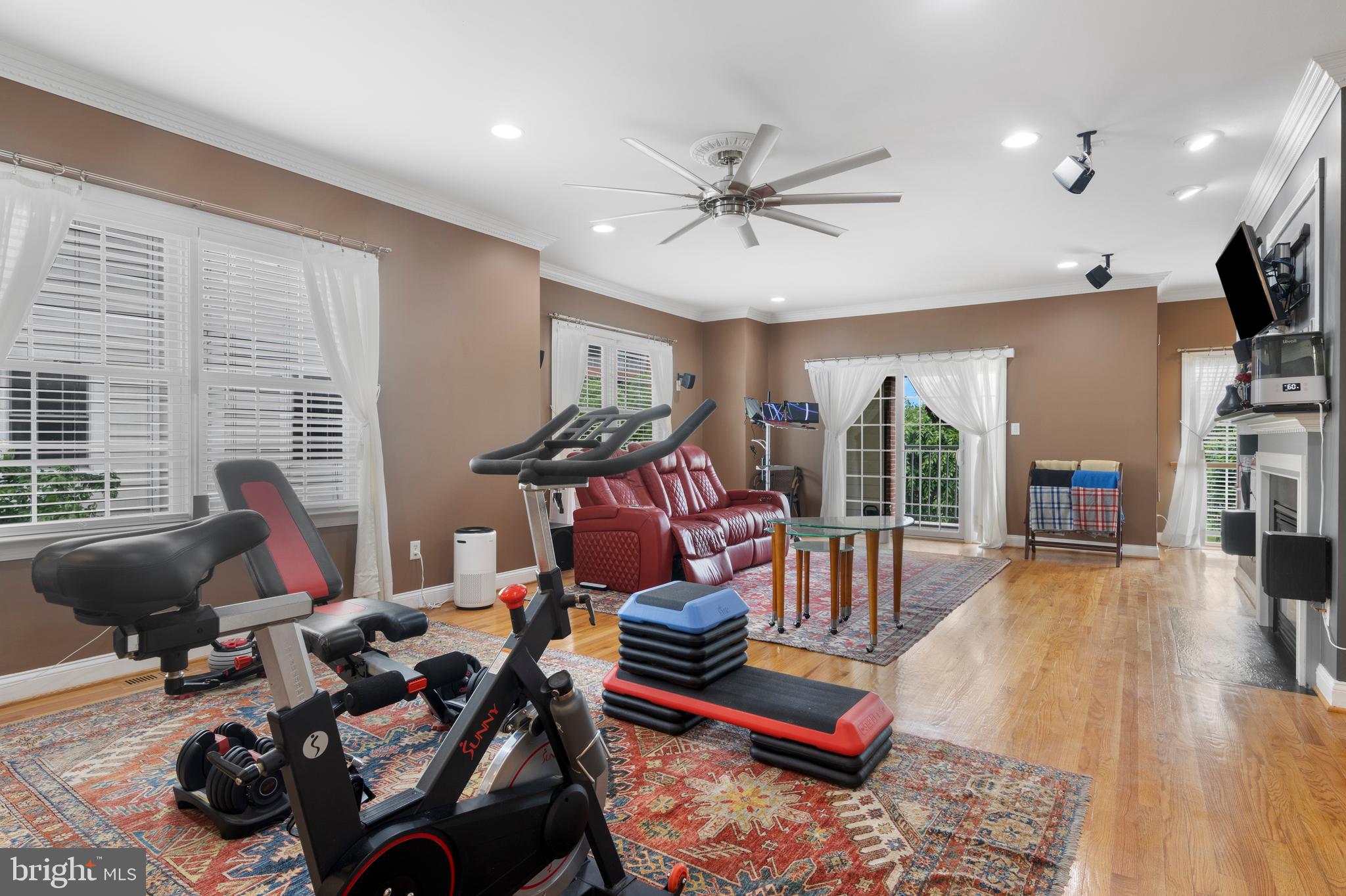 CHRISTINA LANDING - Residential