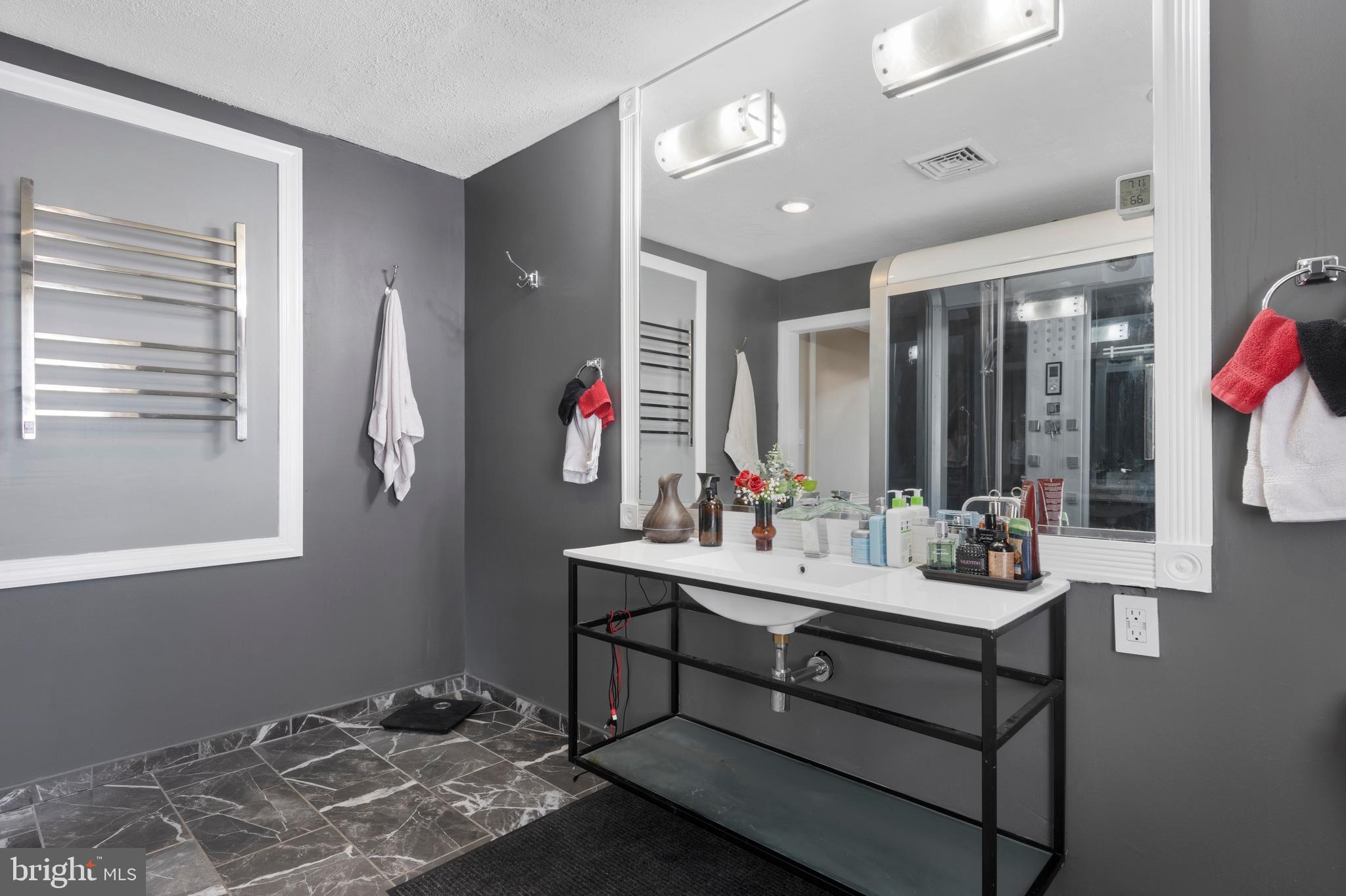 CHRISTINA LANDING - Residential