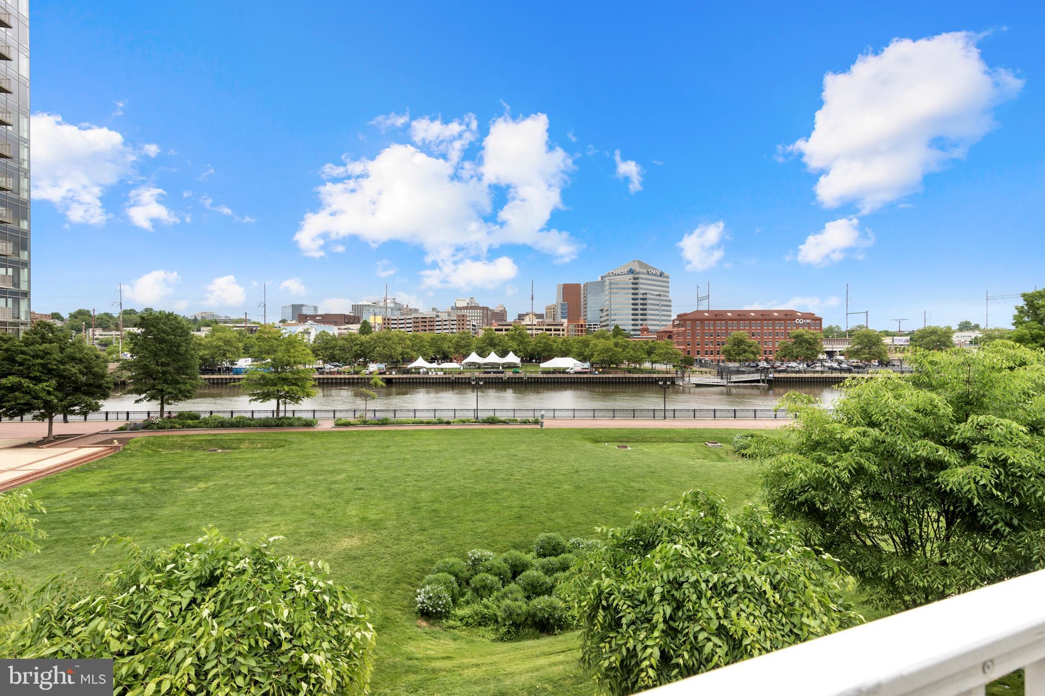 CHRISTINA LANDING - Residential