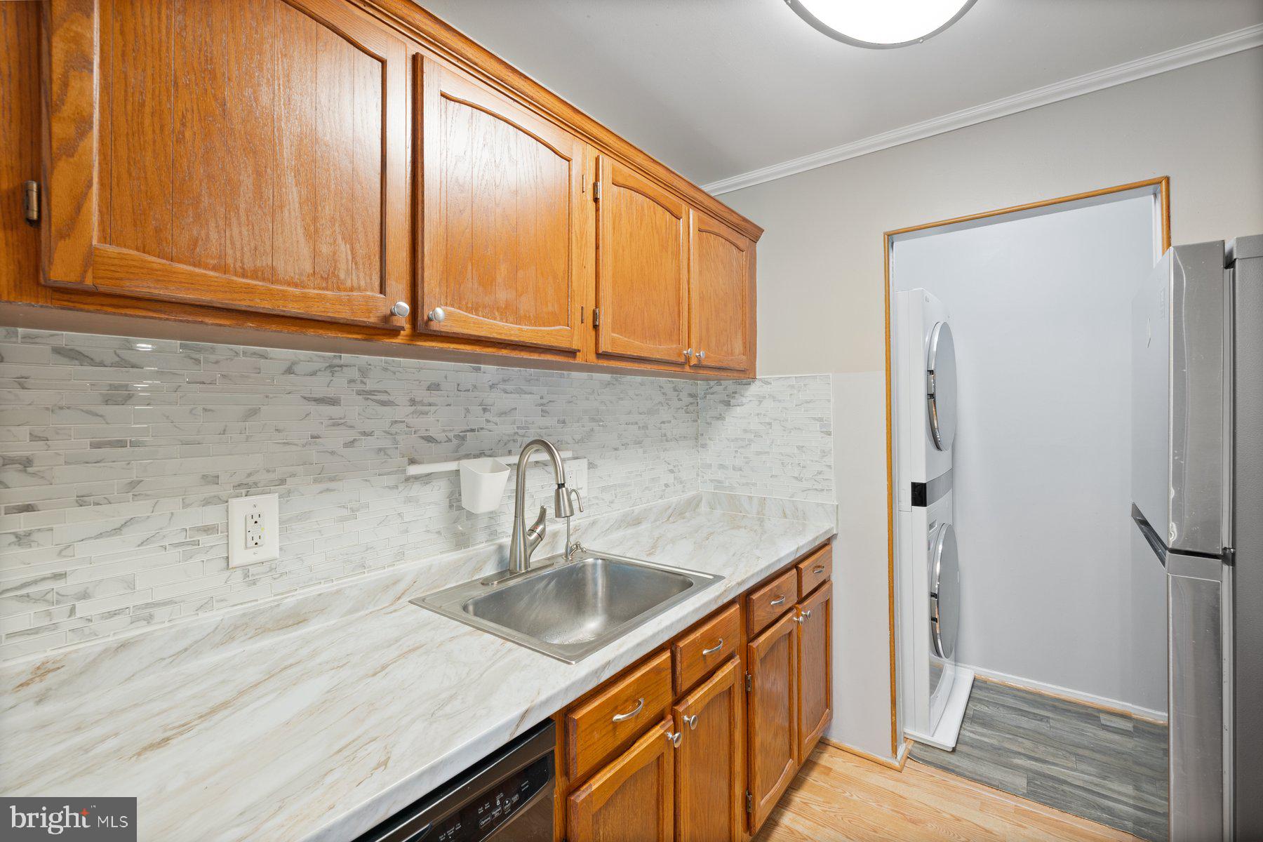 FARMINGDALE - Residential