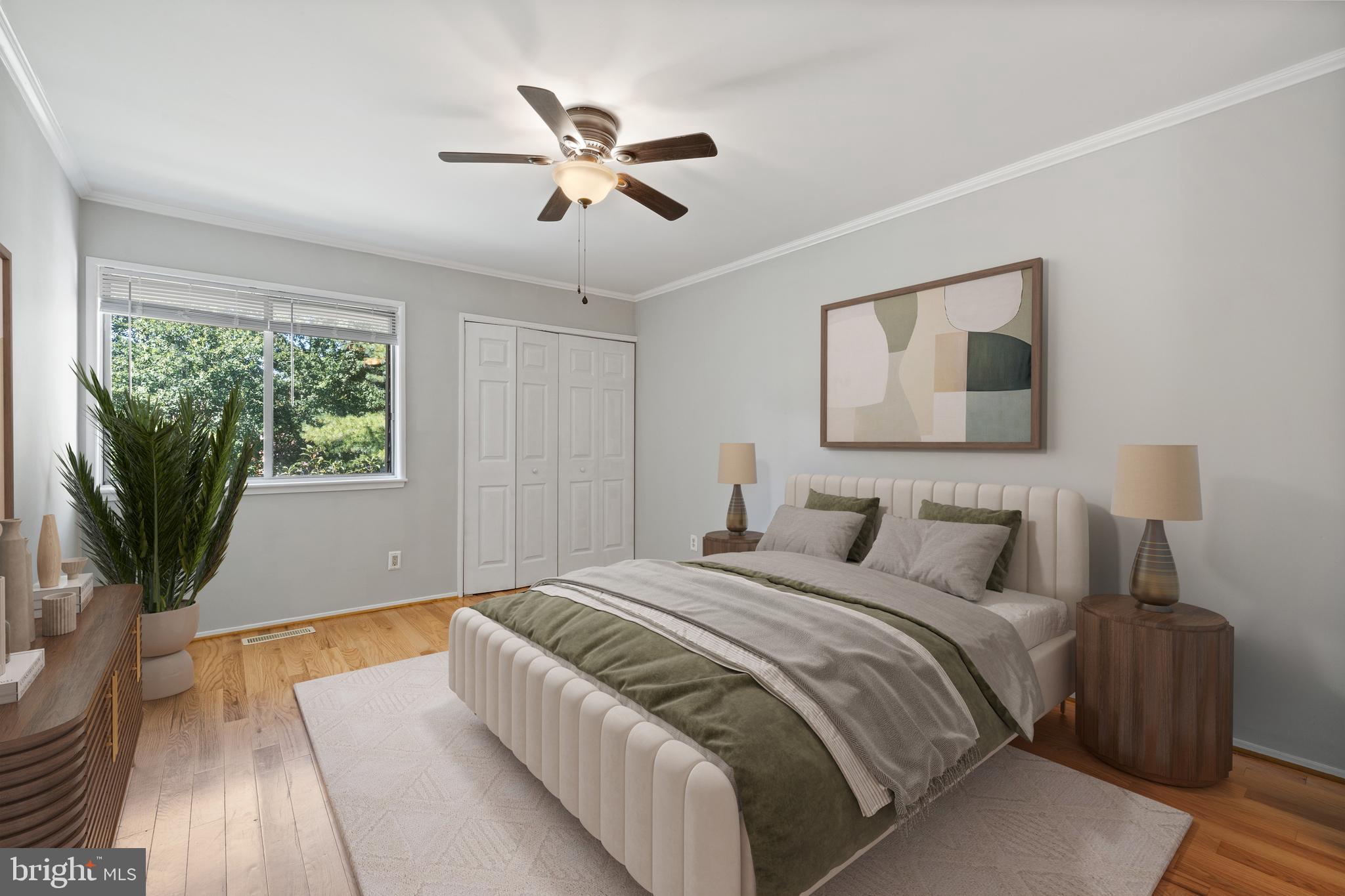 FARMINGDALE - Residential