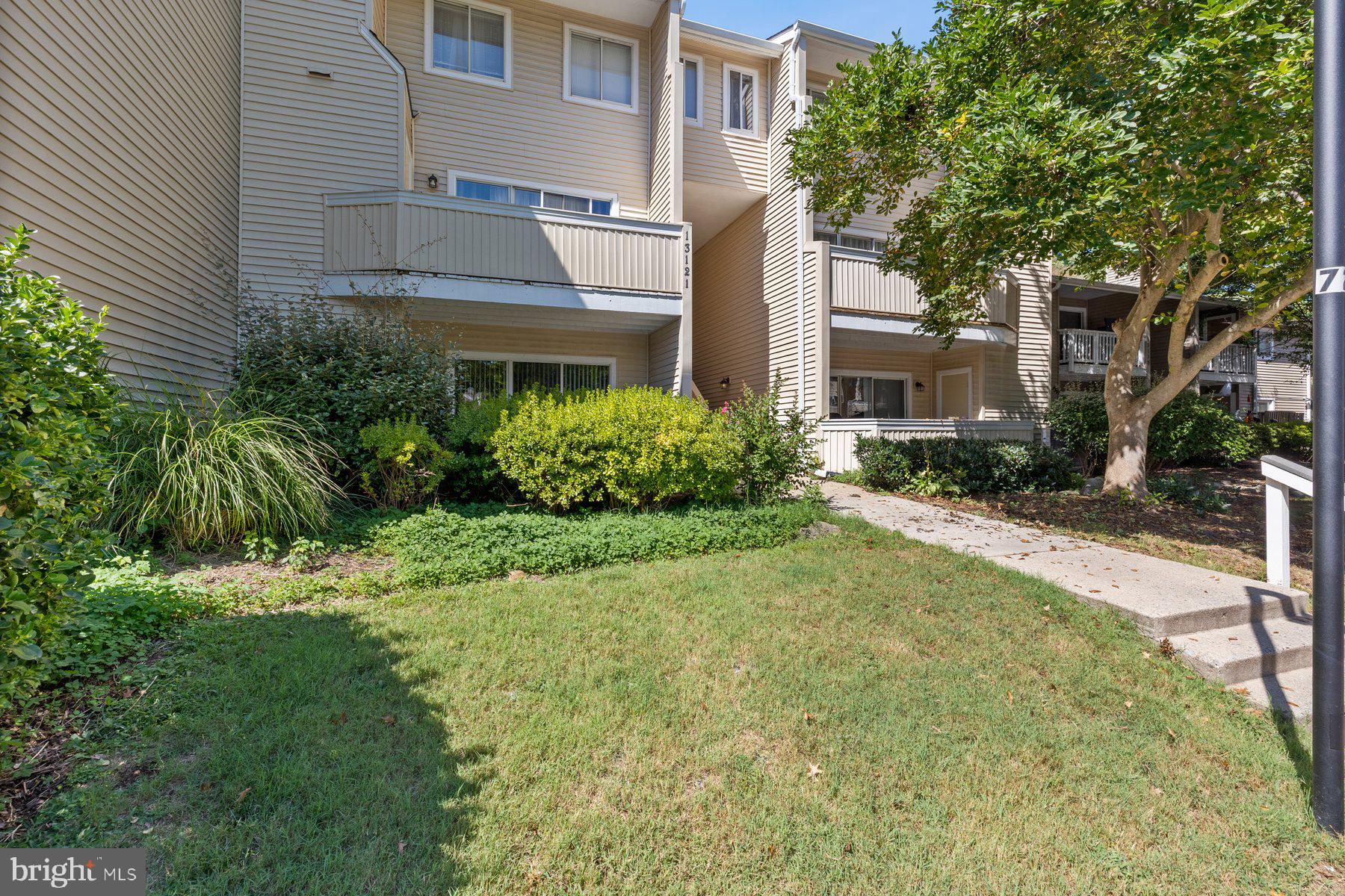 FARMINGDALE - Residential