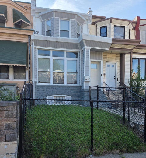 Townhouse For Sale - 5619 N 15th Street<br/> Philadelphia County, PHILADELPHIA, PA 19141