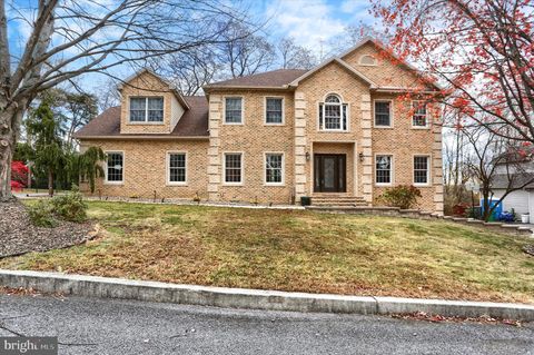 2068 DORAL DRIVE HARRISBURG PA 17112