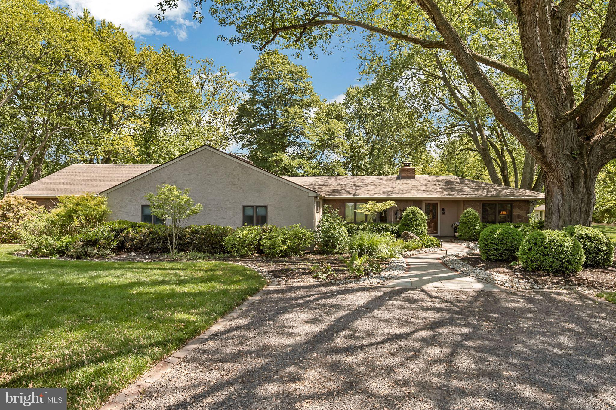 1060 CREAMERY ROAD