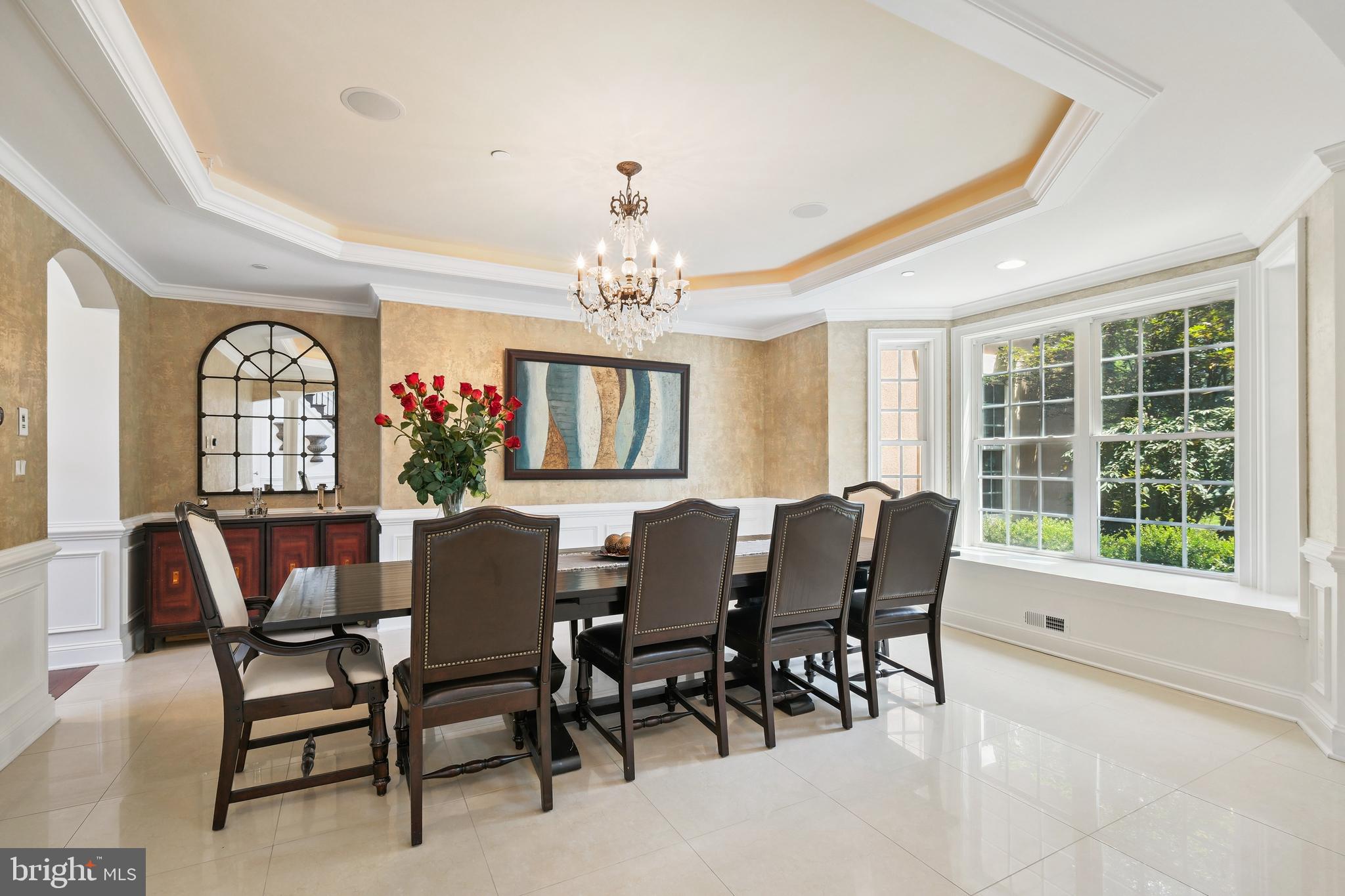 LUXMANOR - Residential