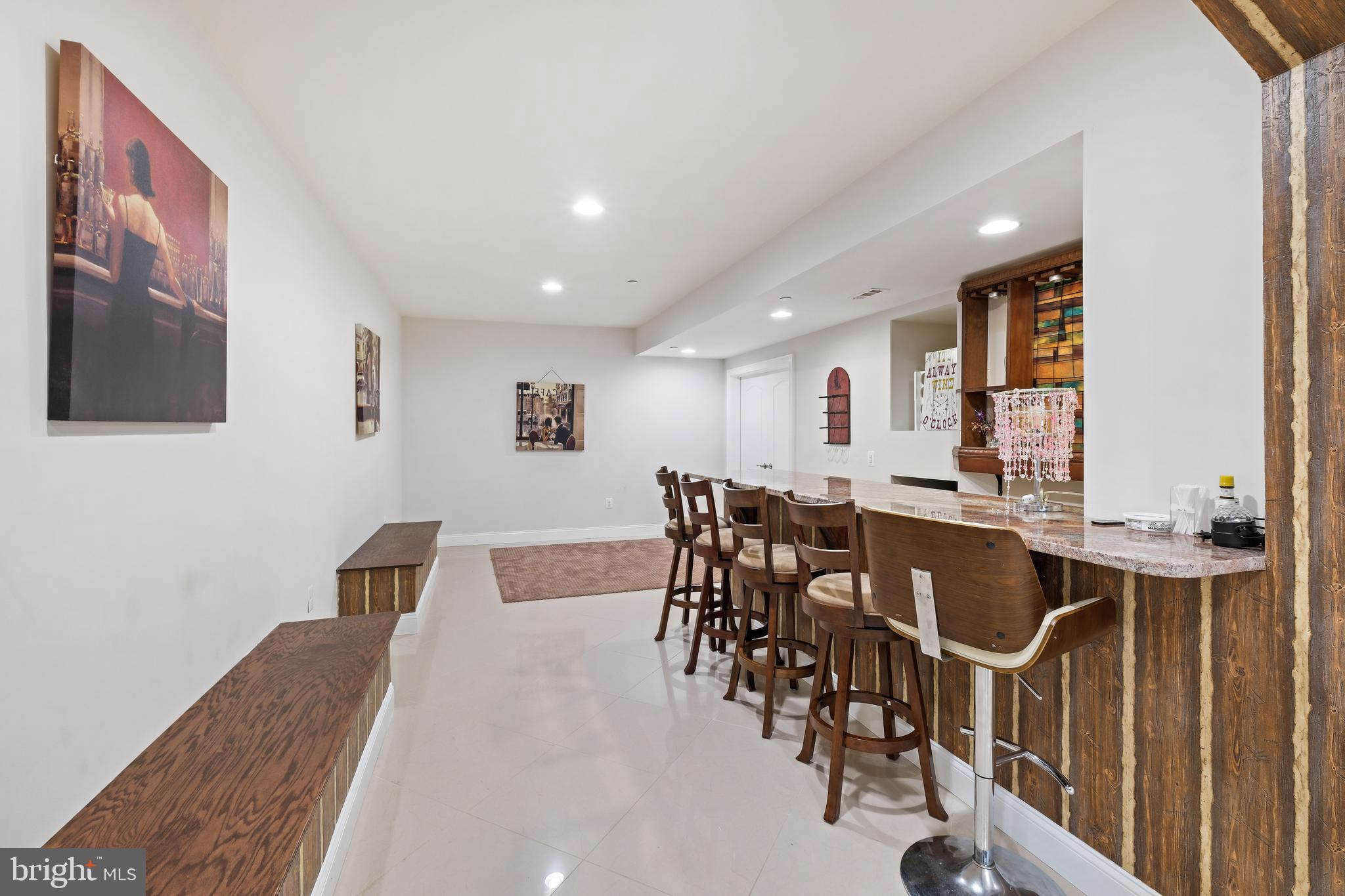 LUXMANOR - Residential