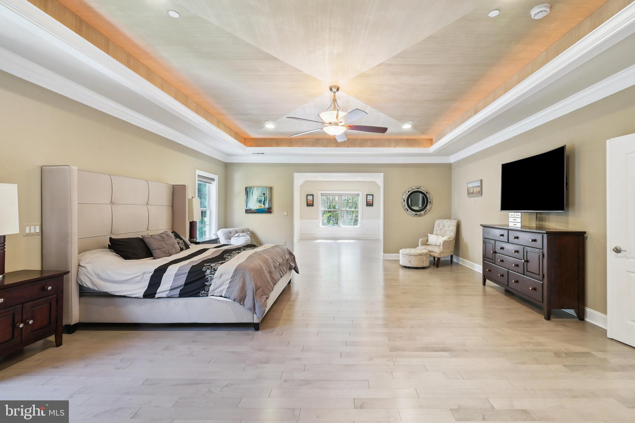 LUXMANOR - Residential