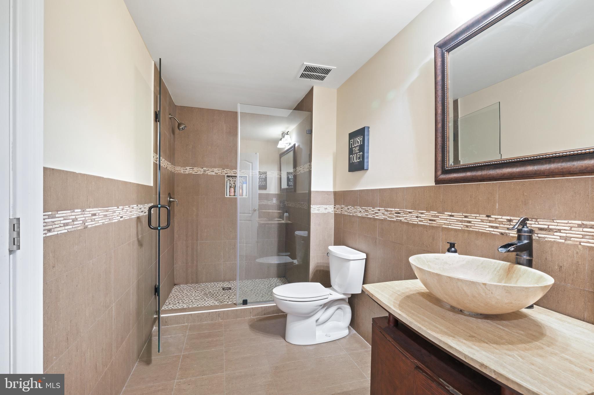 LUXMANOR - Residential