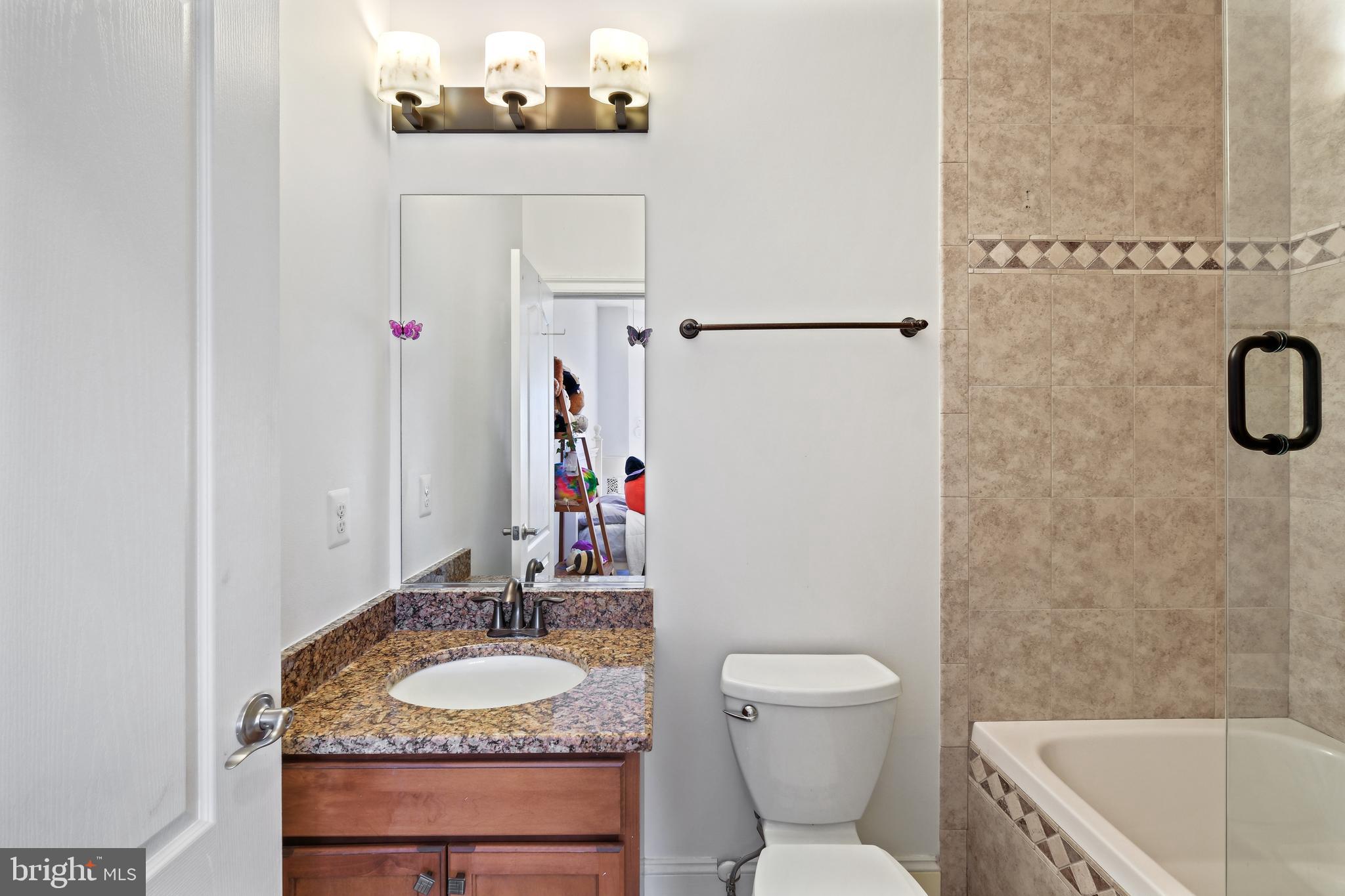 LUXMANOR - Residential