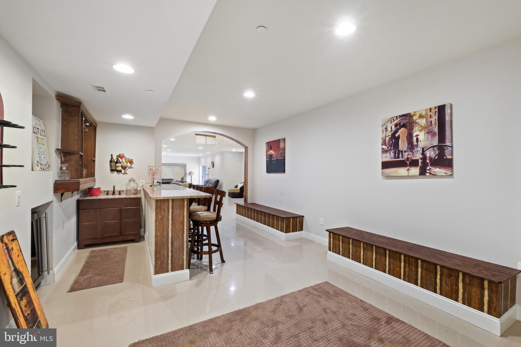 LUXMANOR - Residential