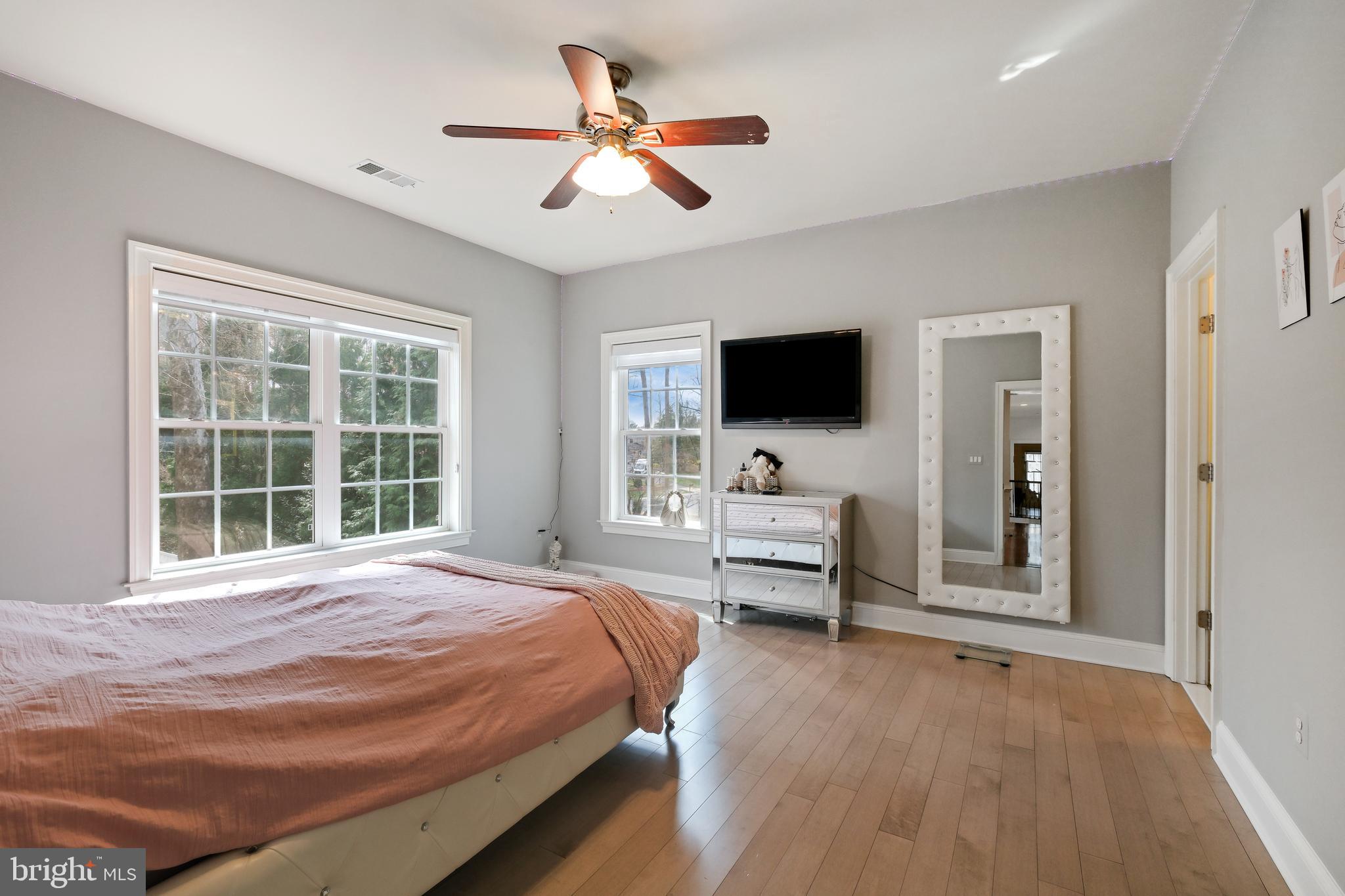 LUXMANOR - Residential