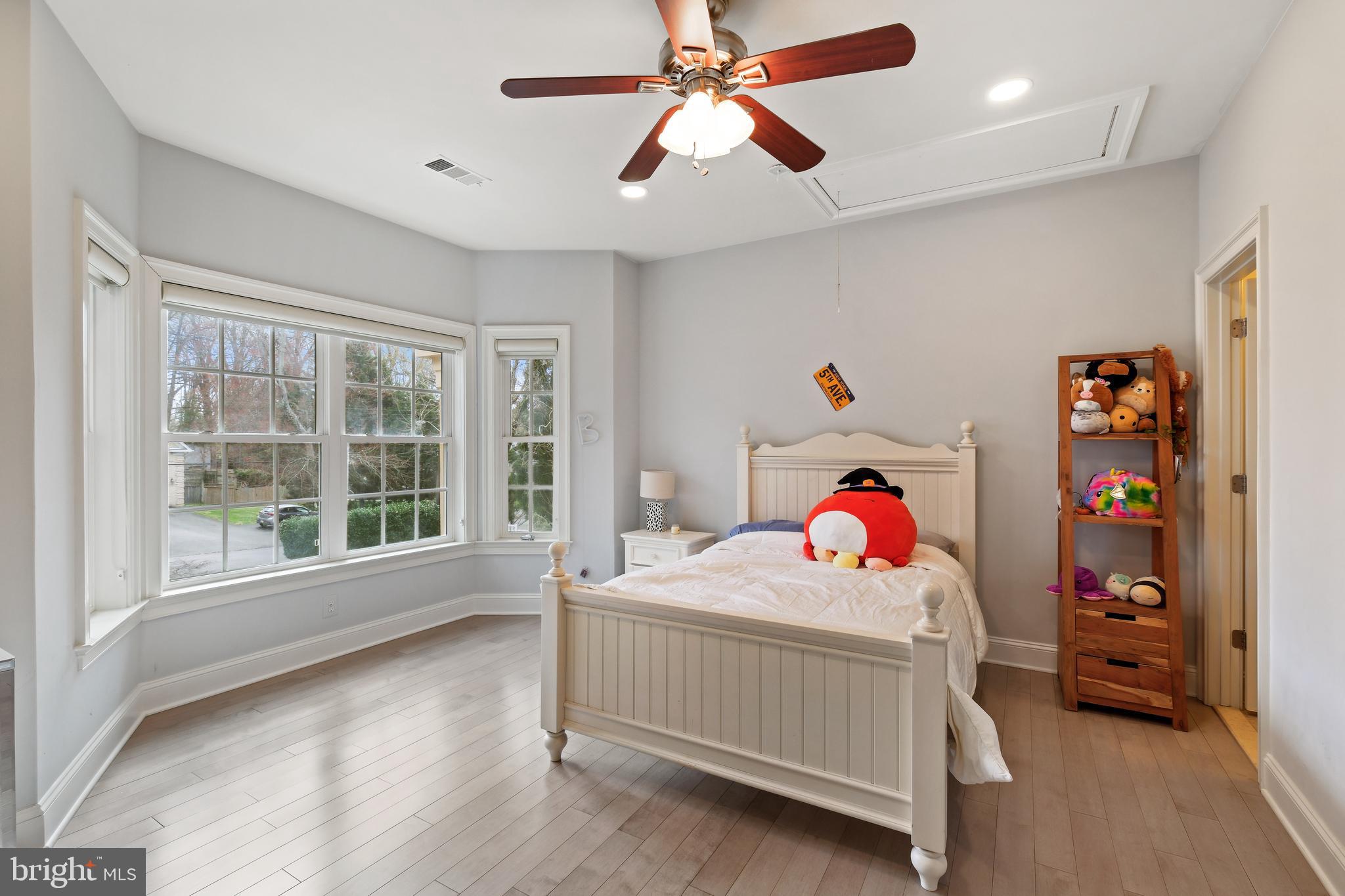 LUXMANOR - Residential