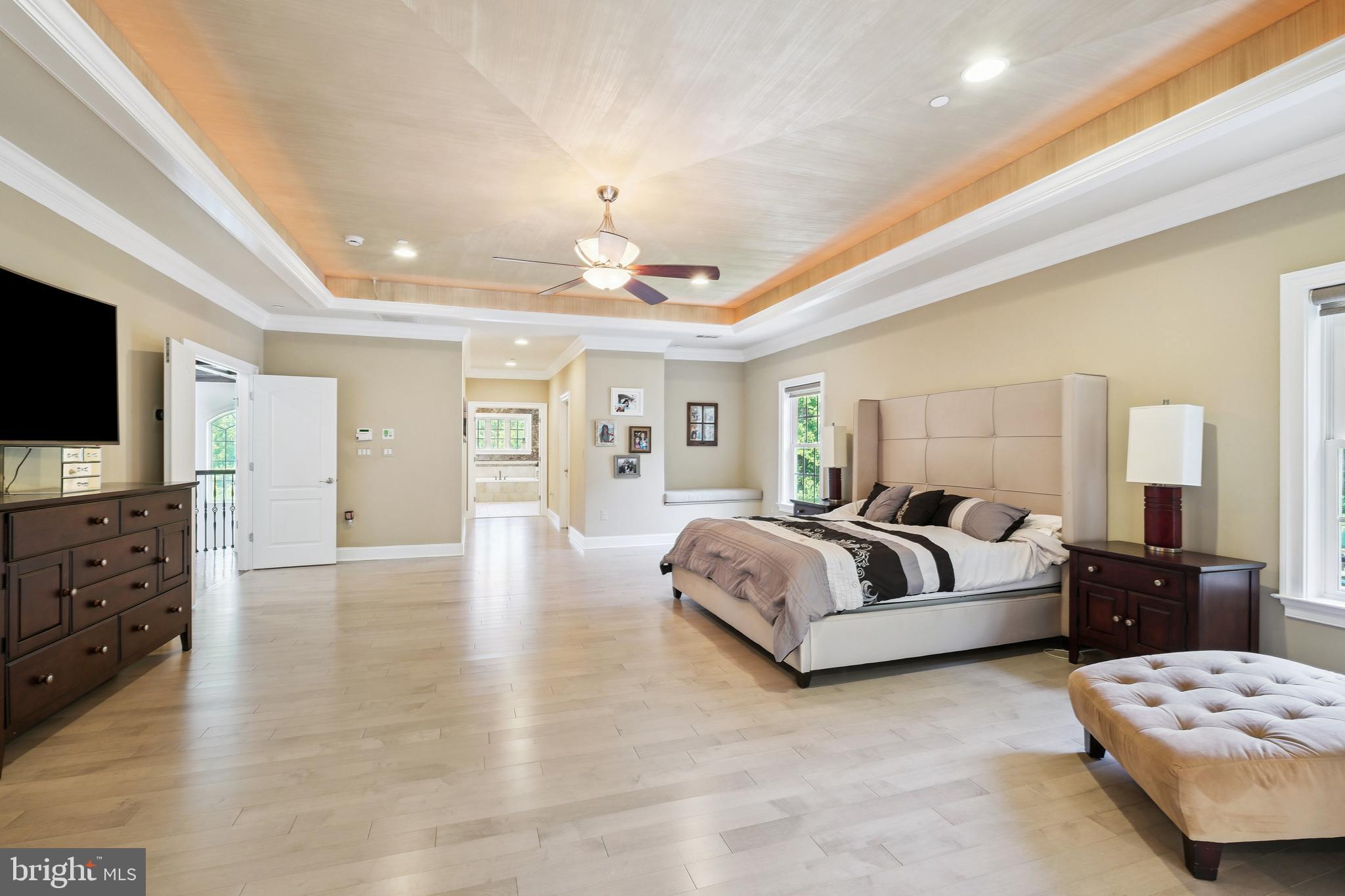 LUXMANOR - Residential