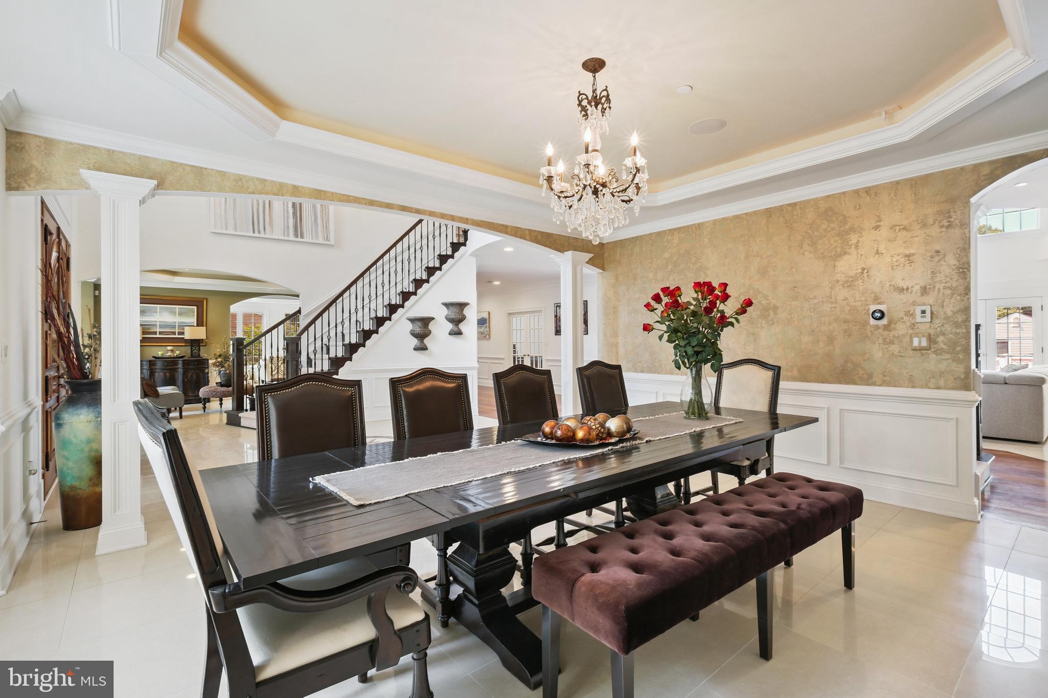 LUXMANOR - Residential