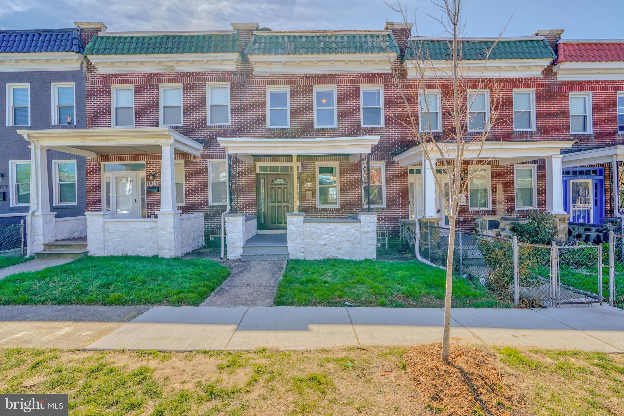 MAYFIELD - Residential Lease