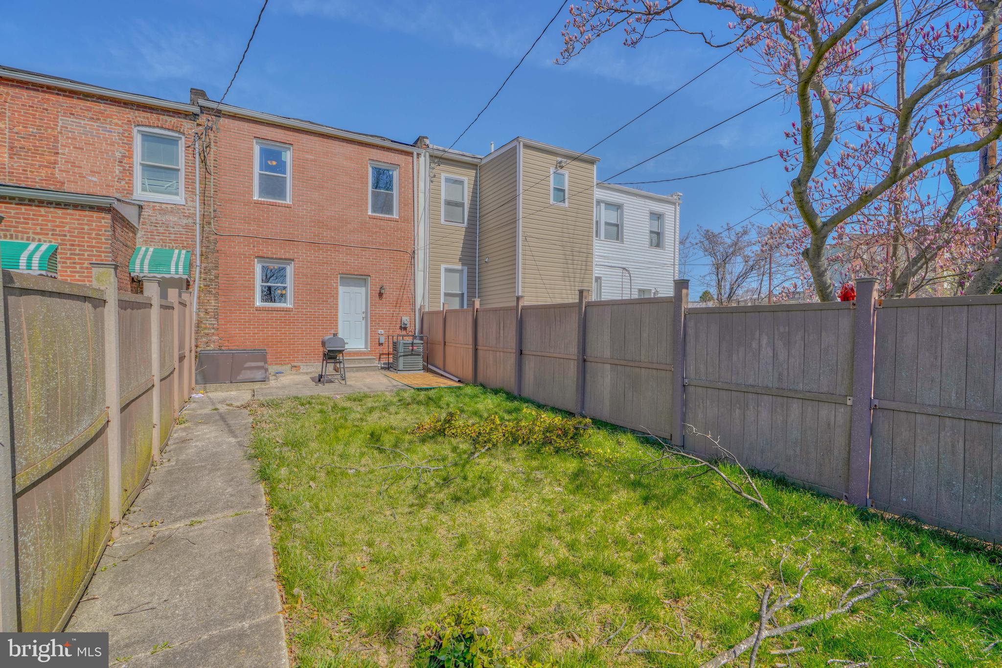 MAYFIELD - Residential Lease