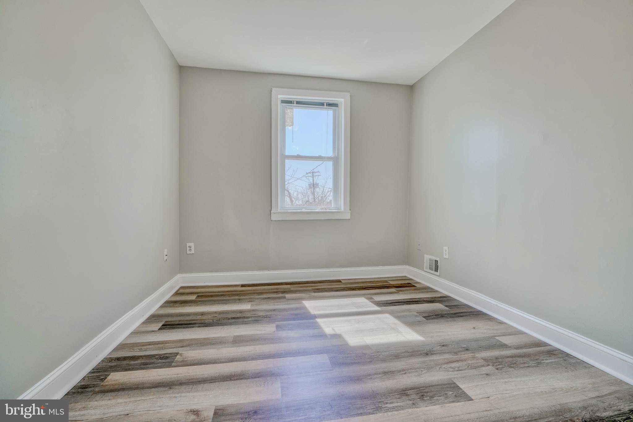 MAYFIELD - Residential Lease