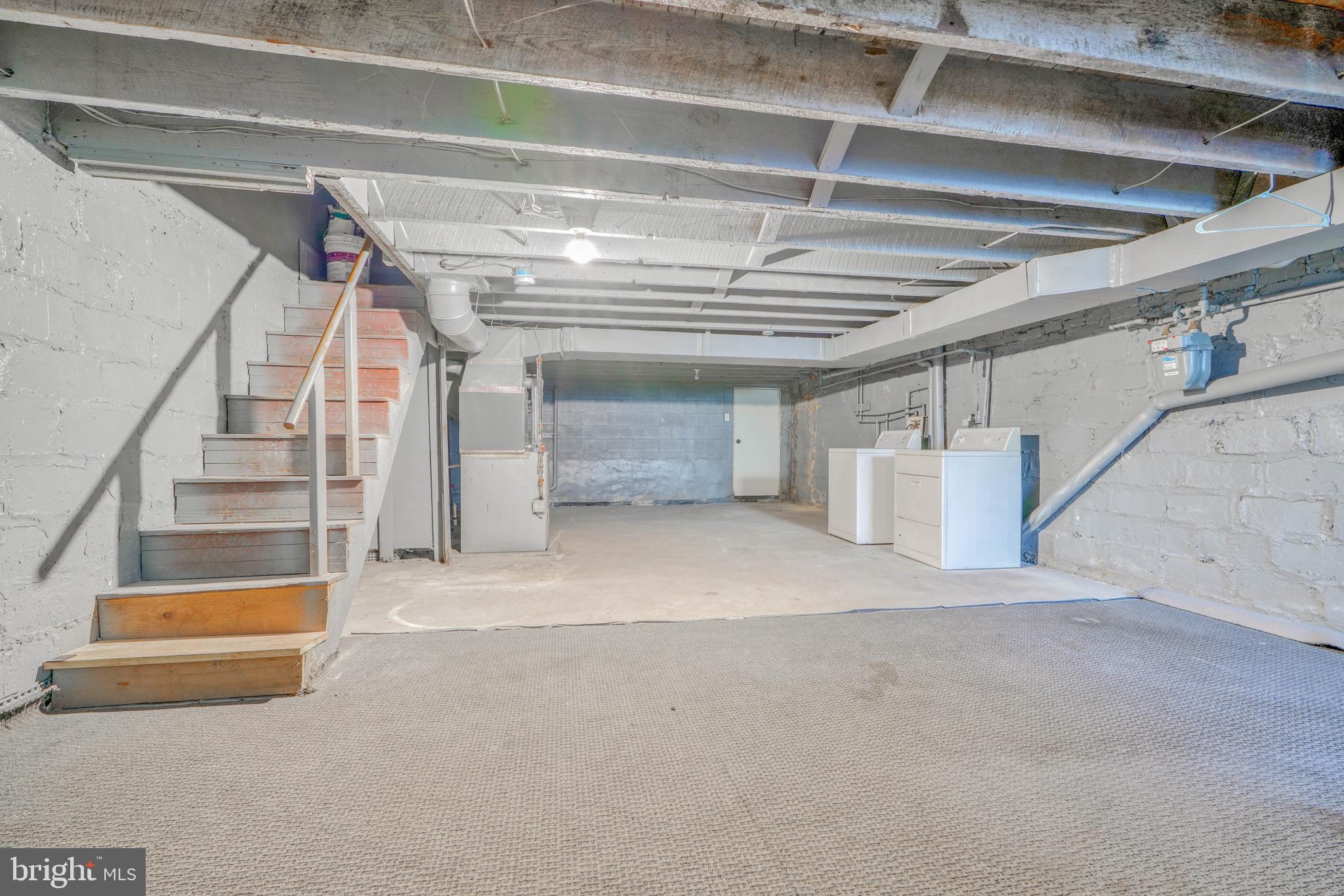 MAYFIELD - Residential Lease