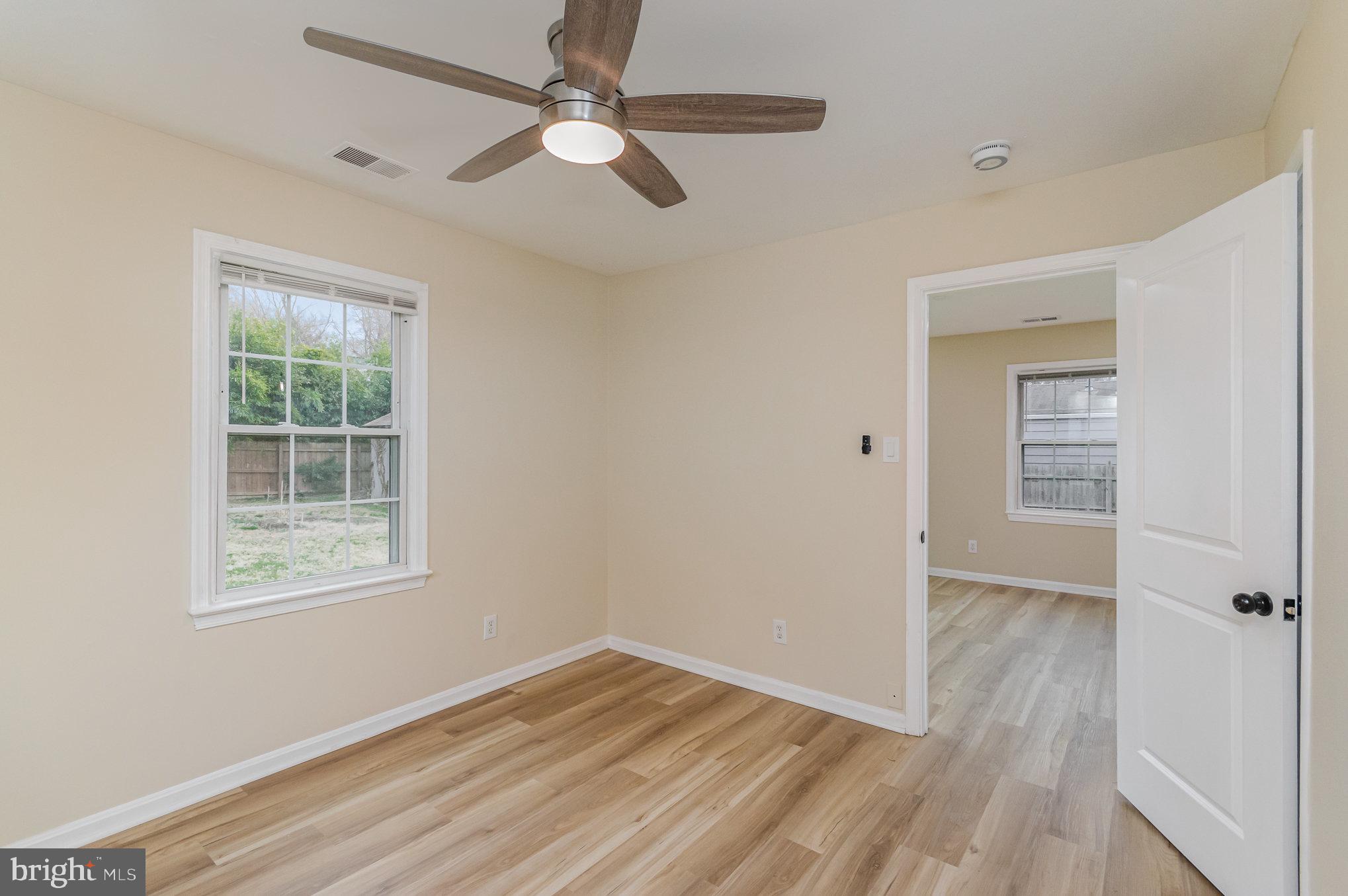 WILLIAMSBURG SQUARE - Residential Lease