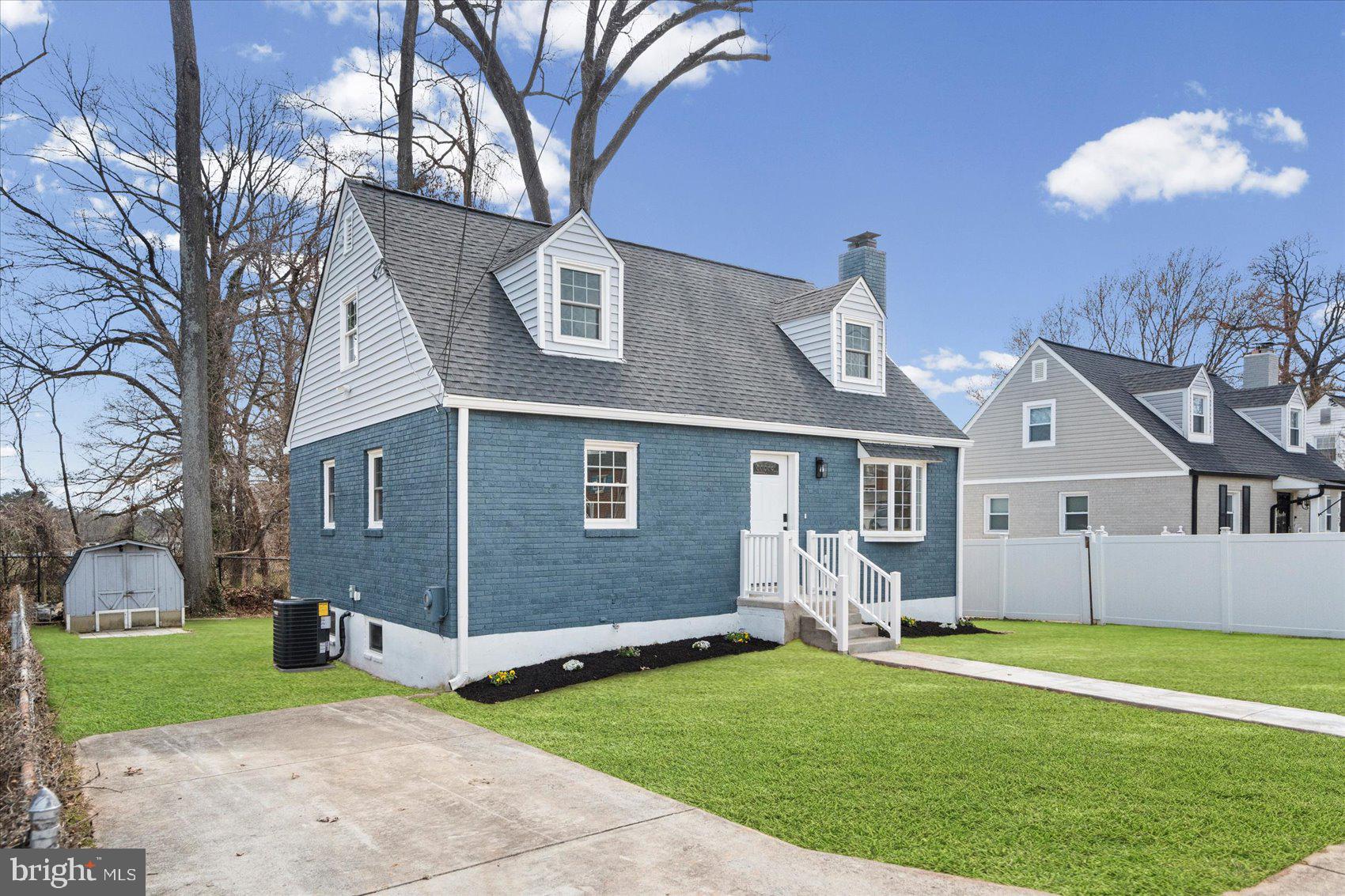 CHESTNUT RIDGE MANOR - Residential